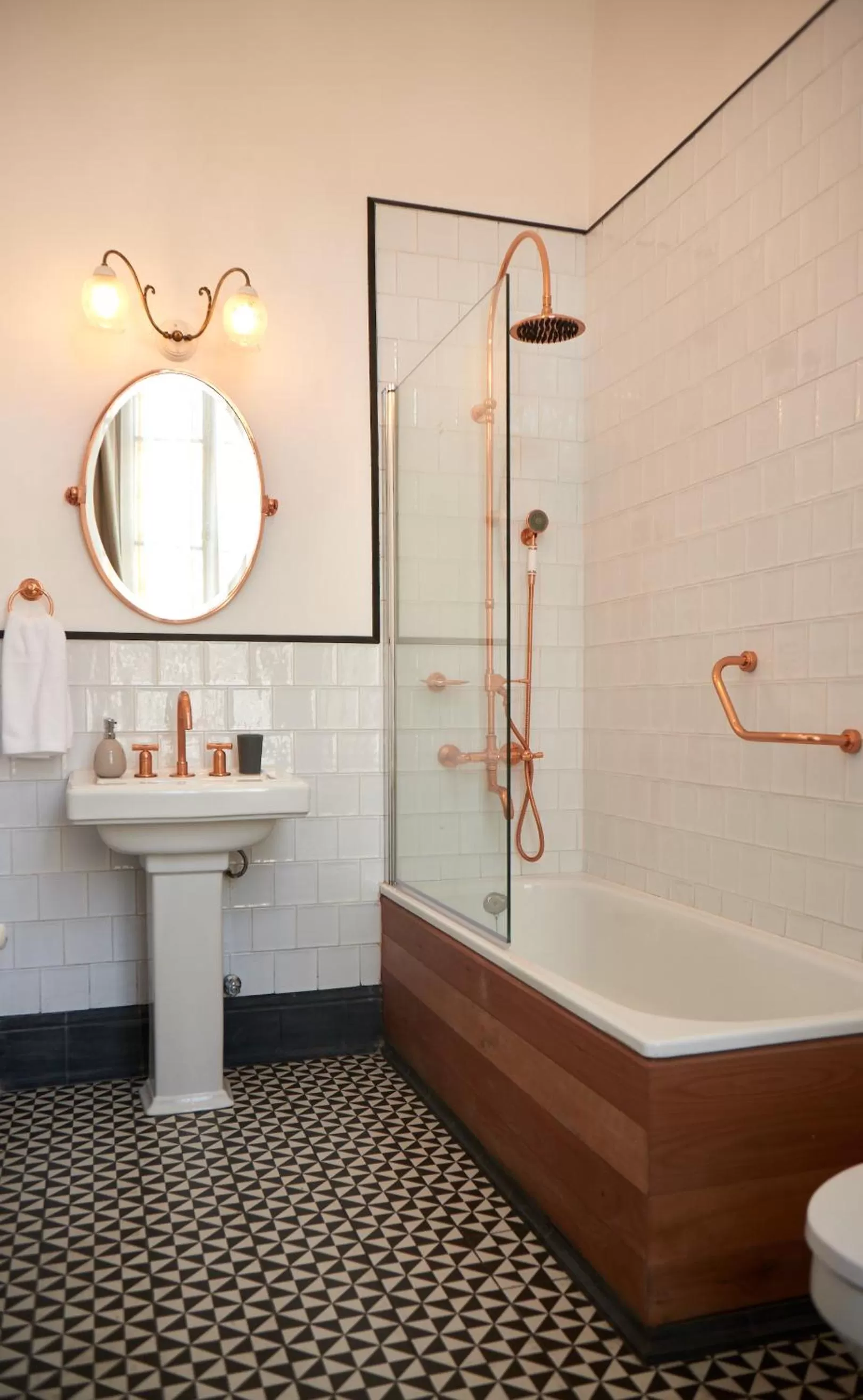 Shower, Bathroom in Fortunata Chacana Guest House