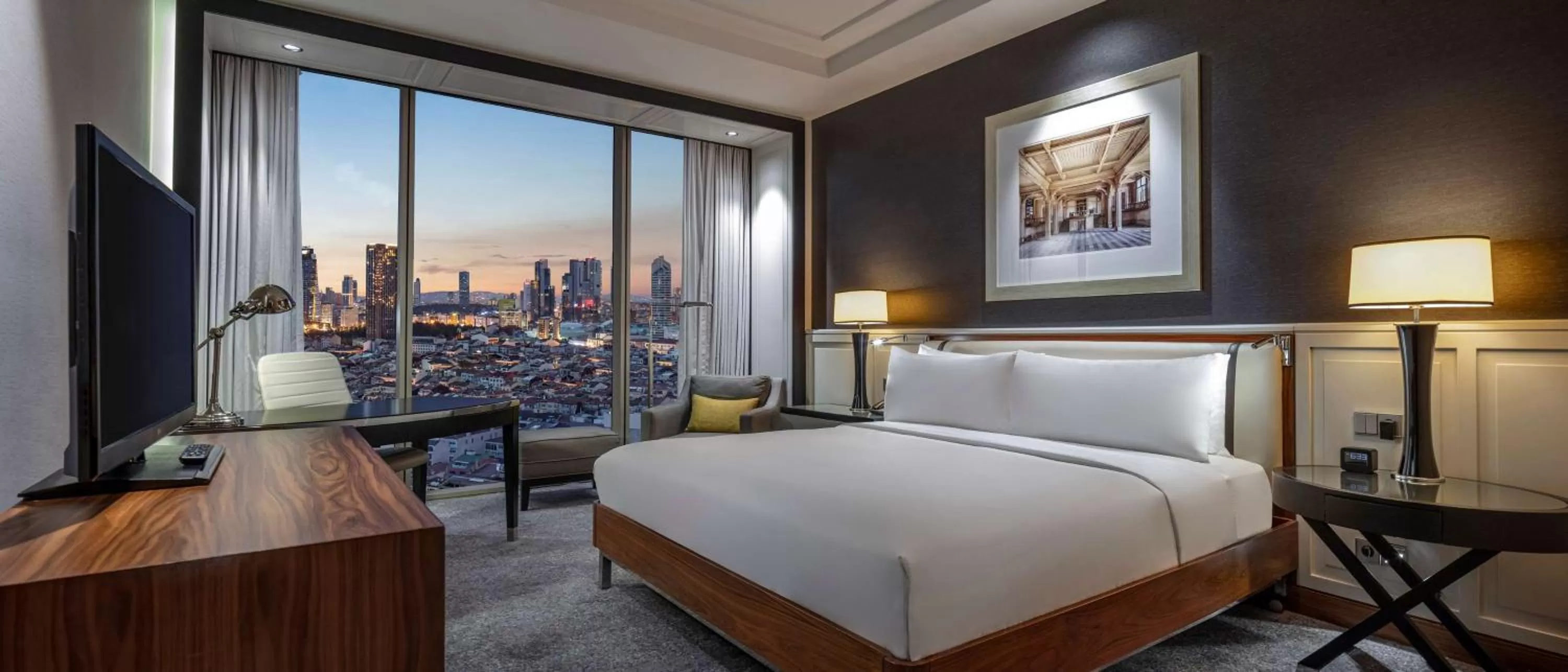 Bedroom, Bed in Hilton Istanbul Bomonti