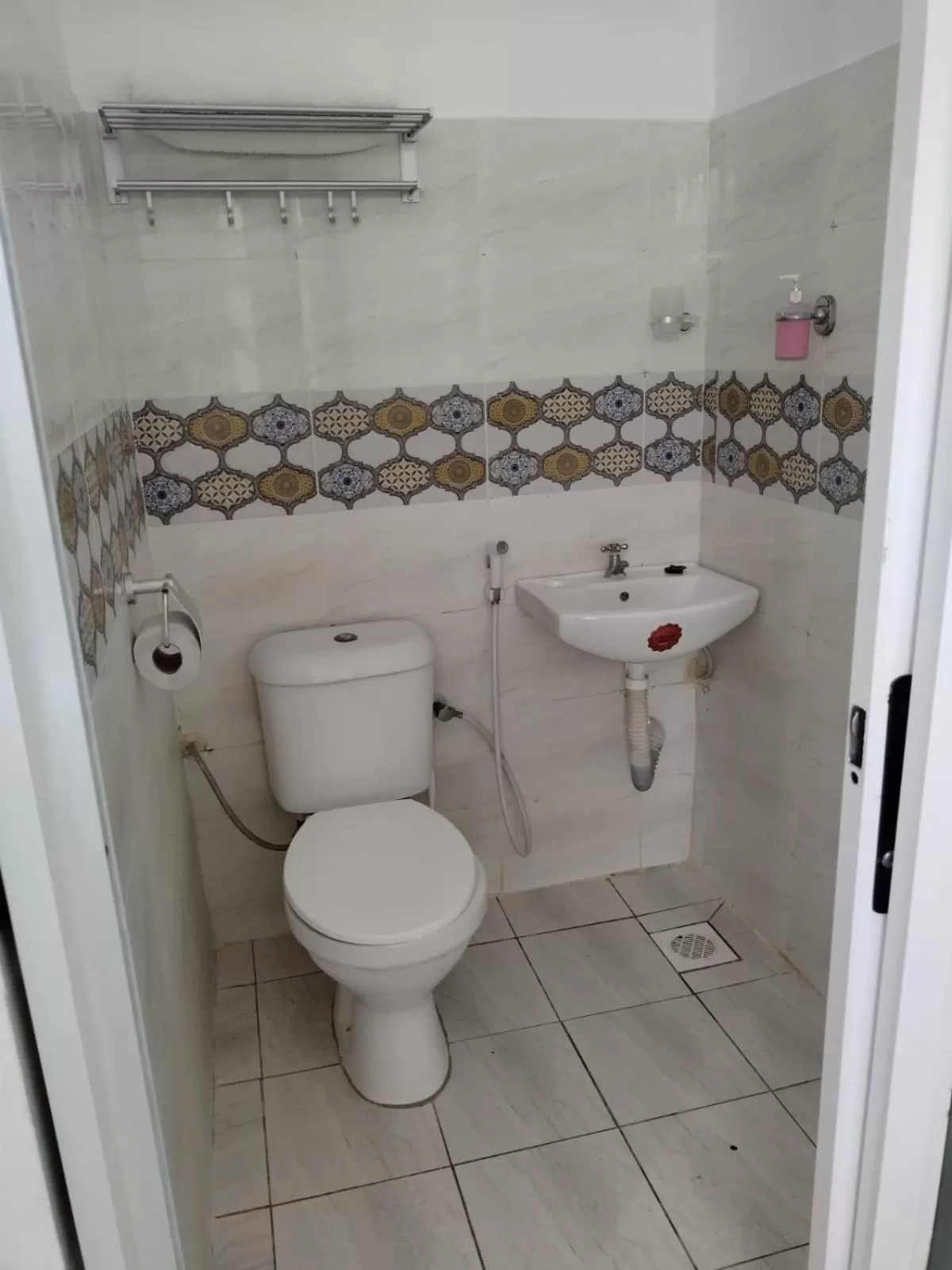 Shower, Bathroom in 6 Park Retreat