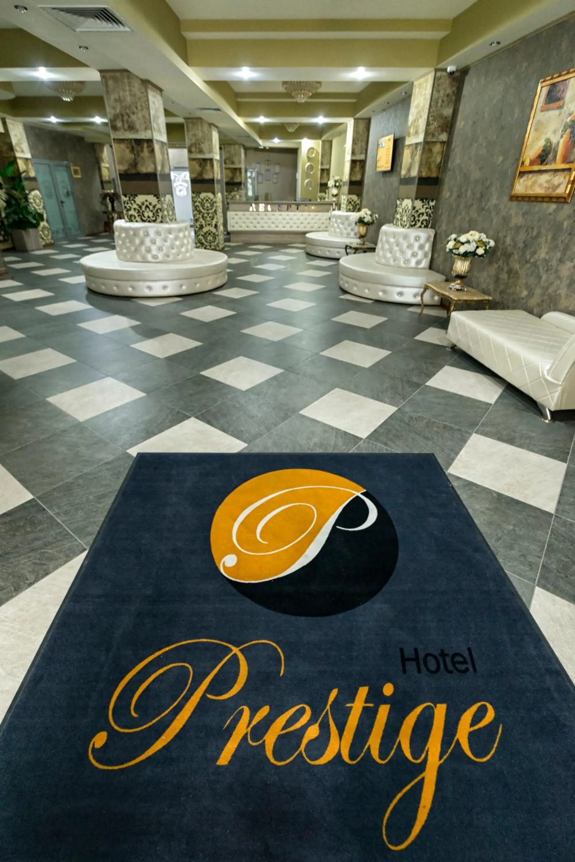 Lobby or reception in Prestige Boutique Hotel Craiova