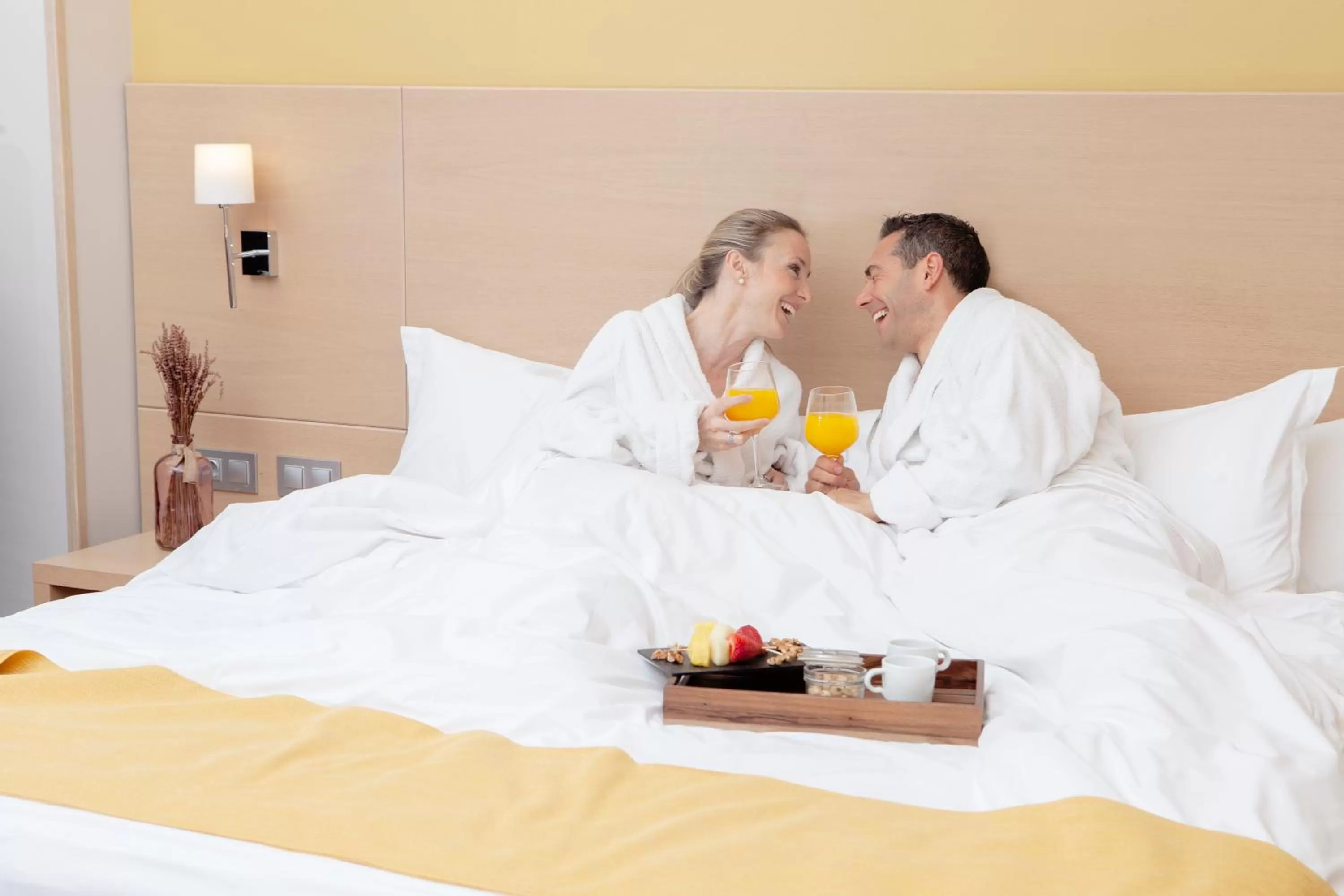 People, Bed in Spirit Hotel Gran Bilbao