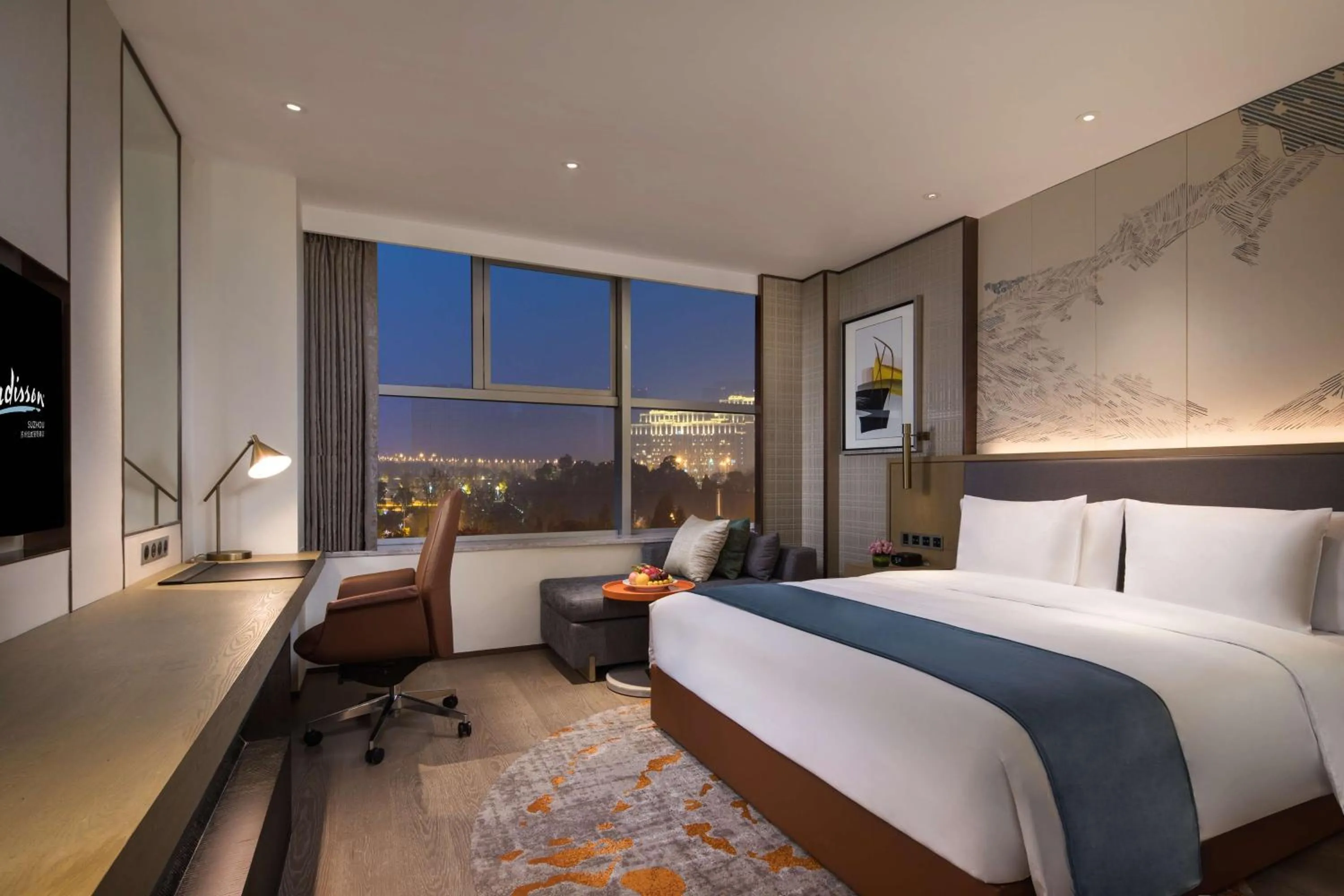 Photo of the whole room, Bed in Radisson Suzhou