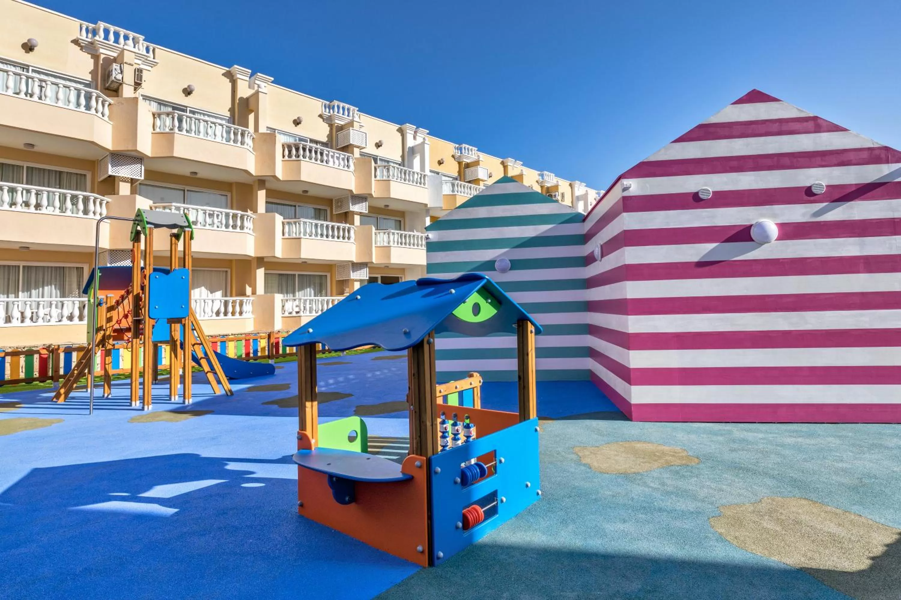 Kids's club in Allegro Isora