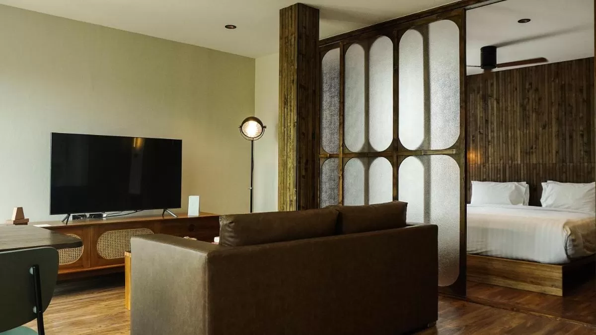 Living room, Bed in karaarom hotel