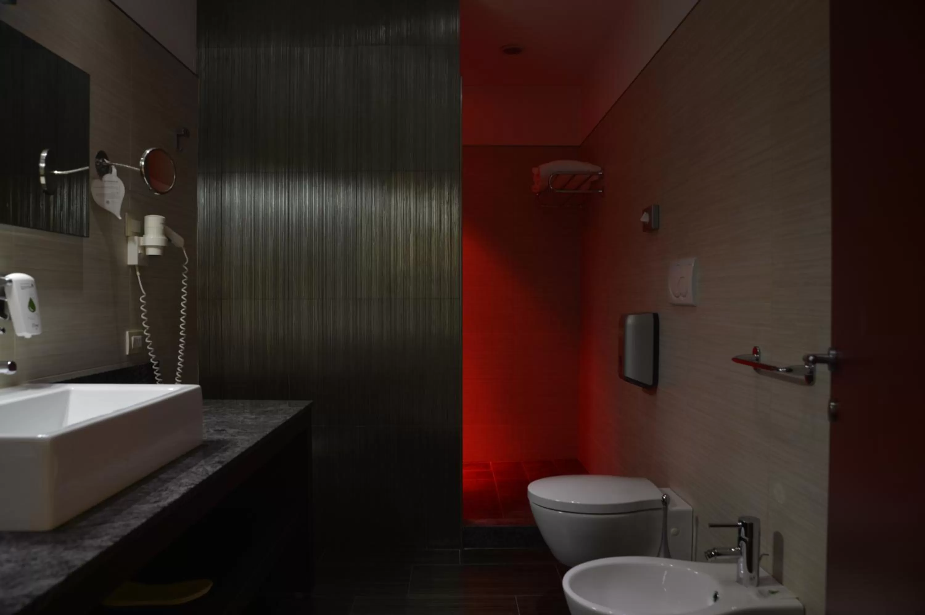 Shower in Best Western Plus Soave Hotel