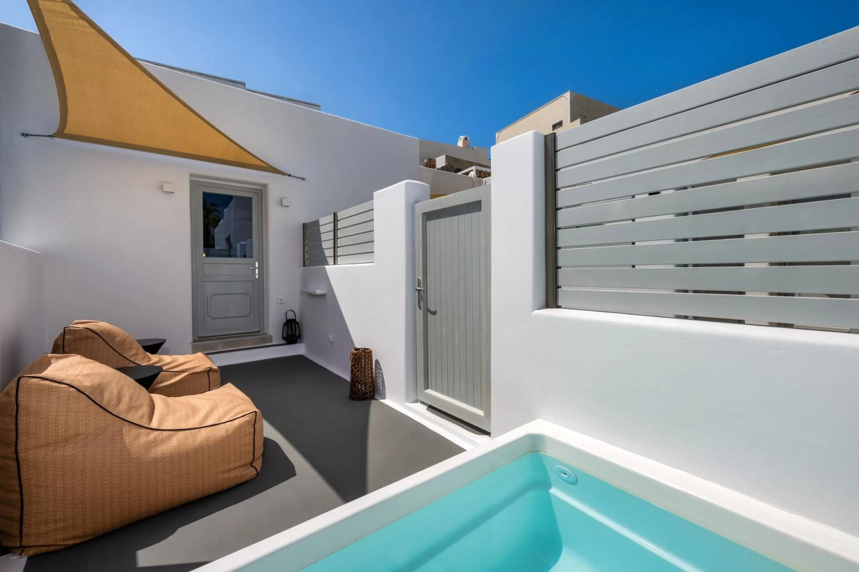 Balcony/Terrace in Hill Suites