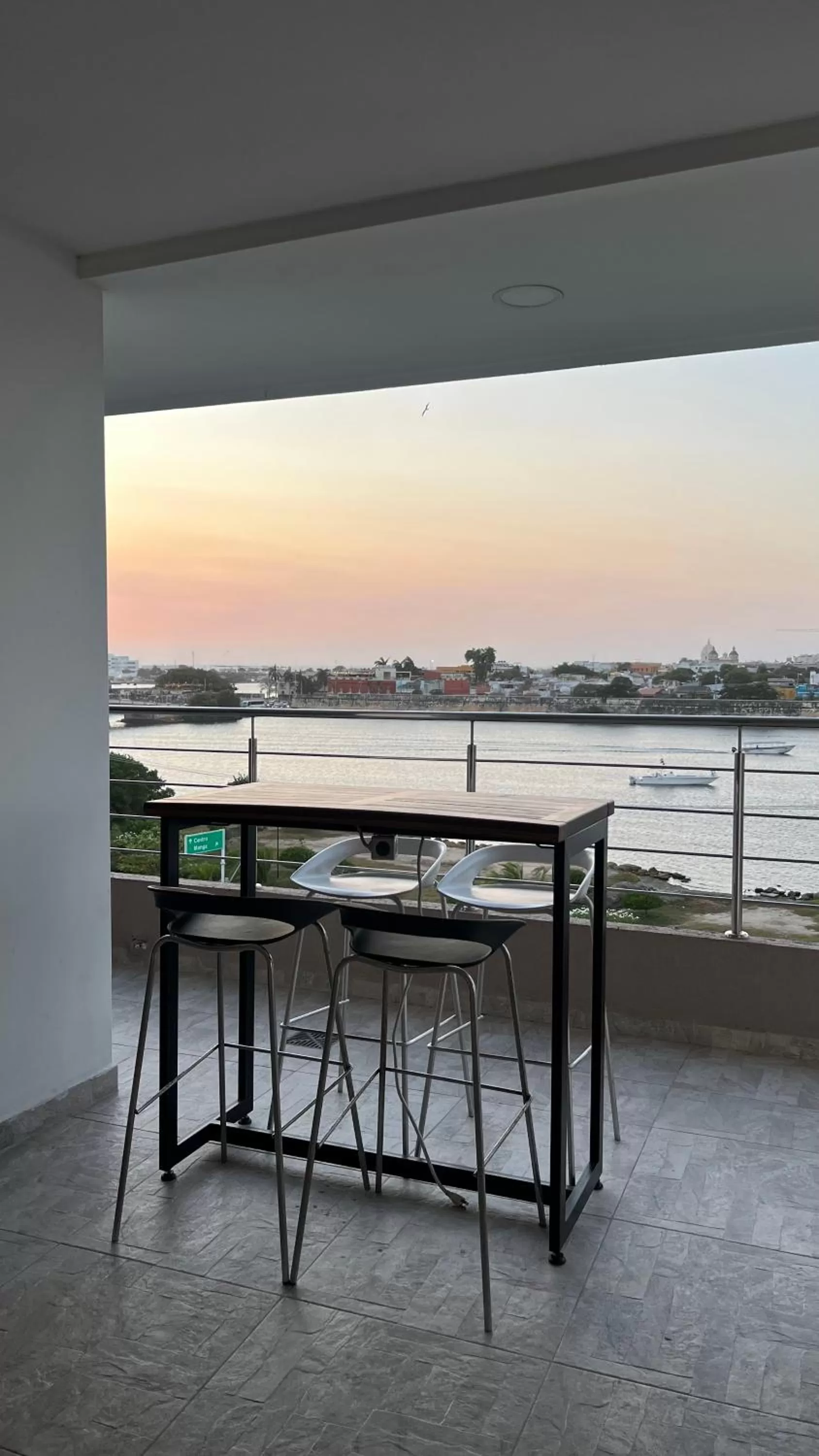 Bahia 79 Apartasuites Cerca al Centro