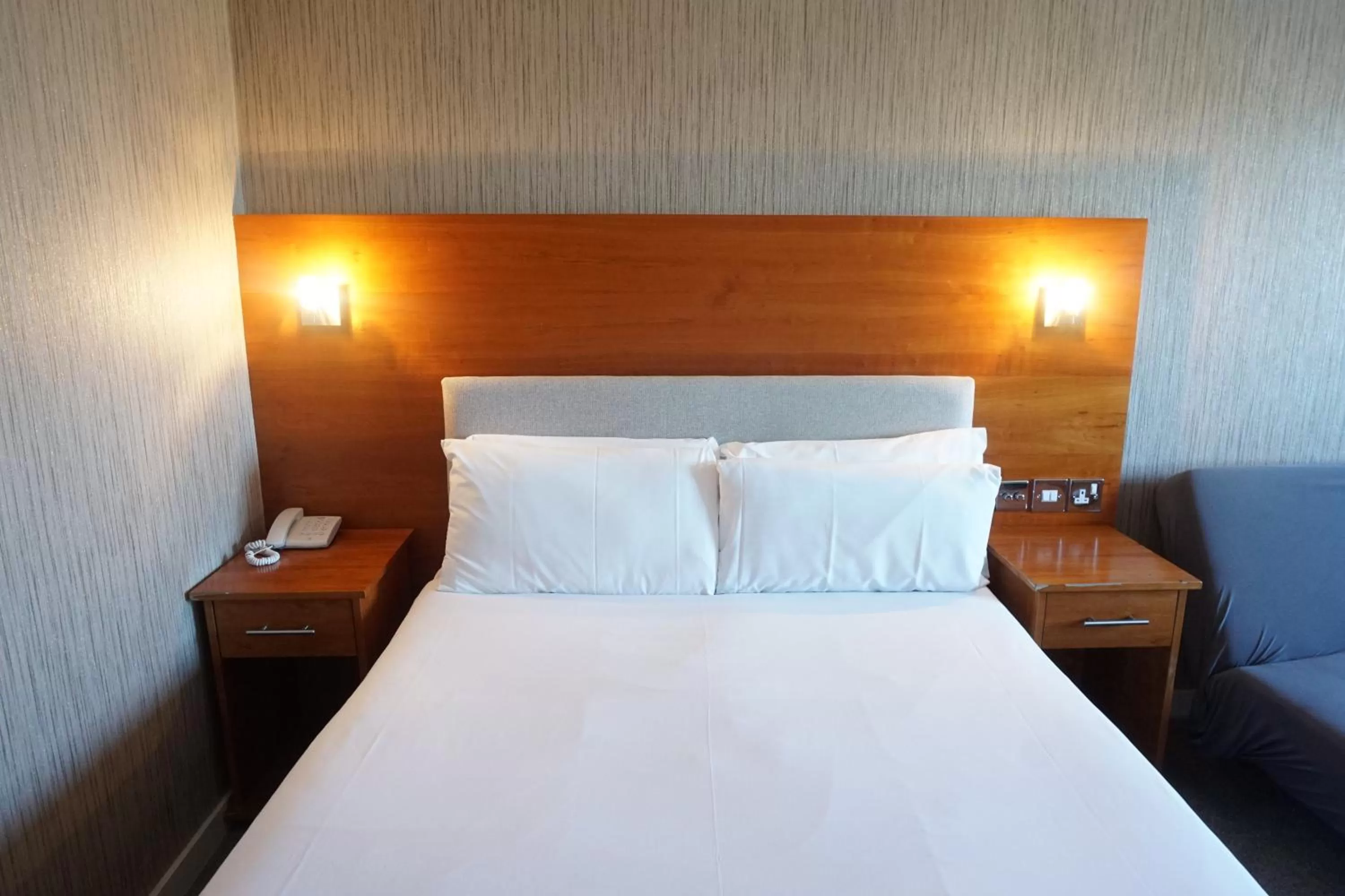 Bed in The Park Hotel