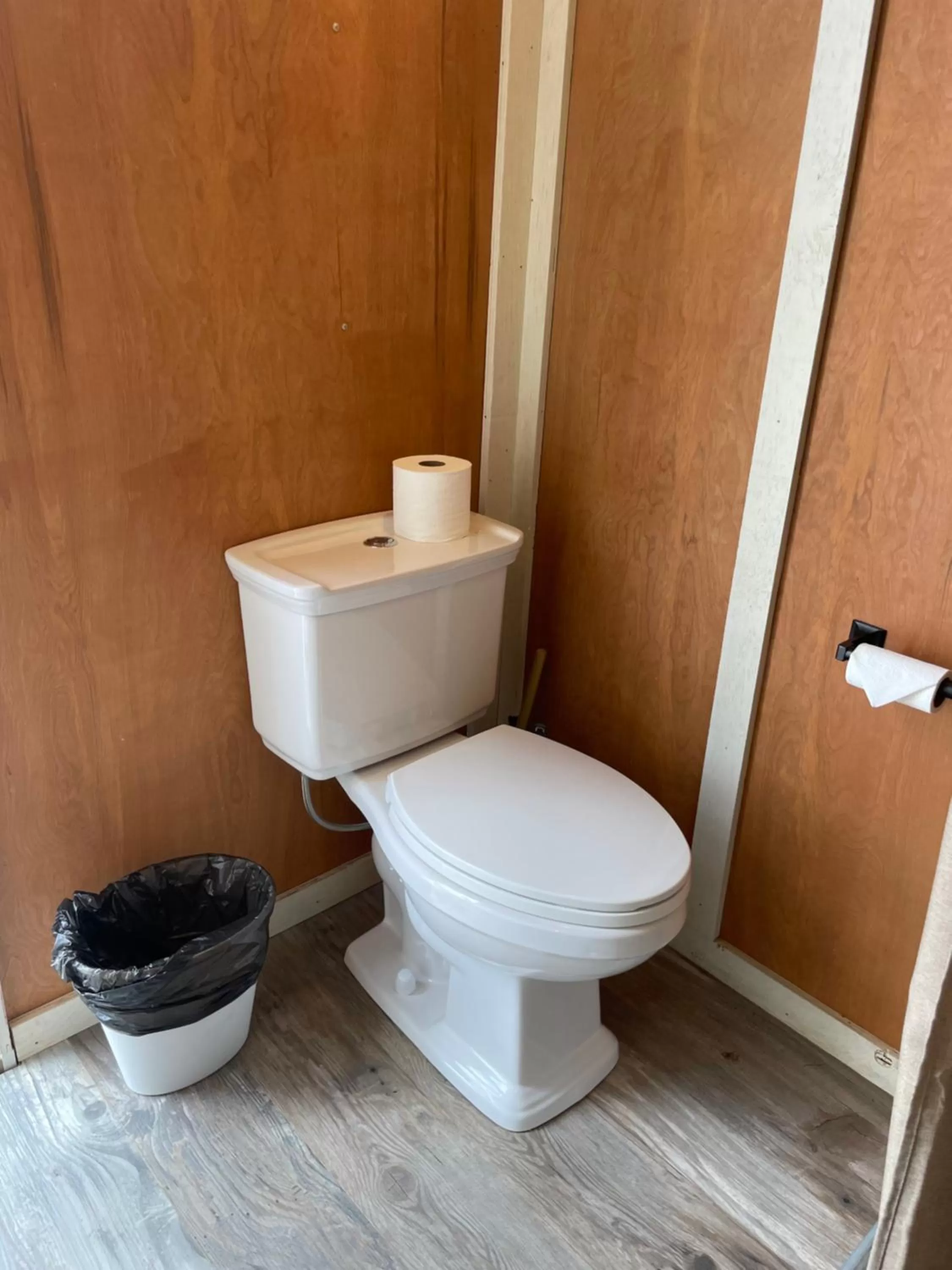 Toilet in Blue Mountain Domes - The WOW Experience