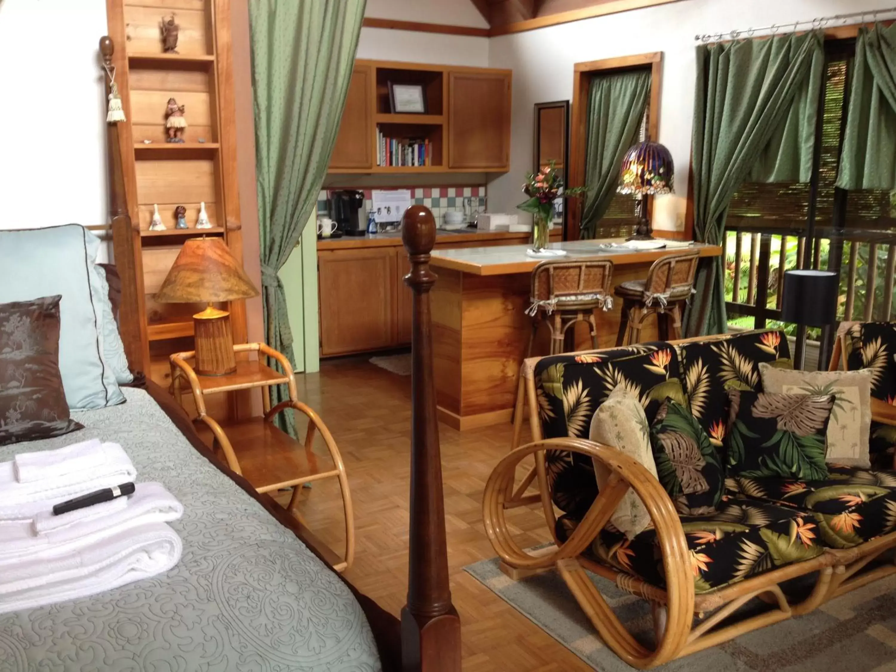 Aloha Moon Cottage in Lotus Garden Cottages Aloha Moon Cottage in Lotus Garden Cottages