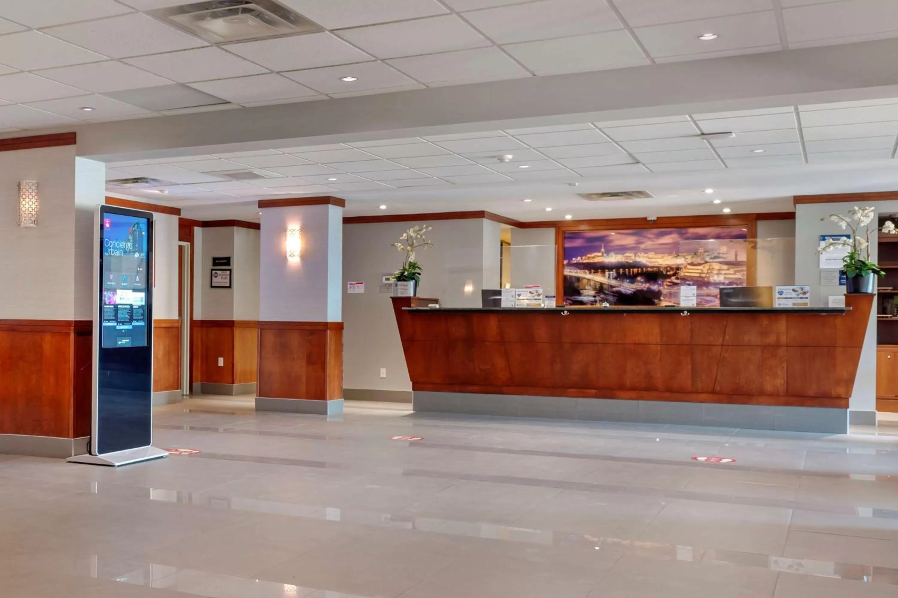 Lobby or reception in Best Western Plus Gatineau-Ottawa Downtown