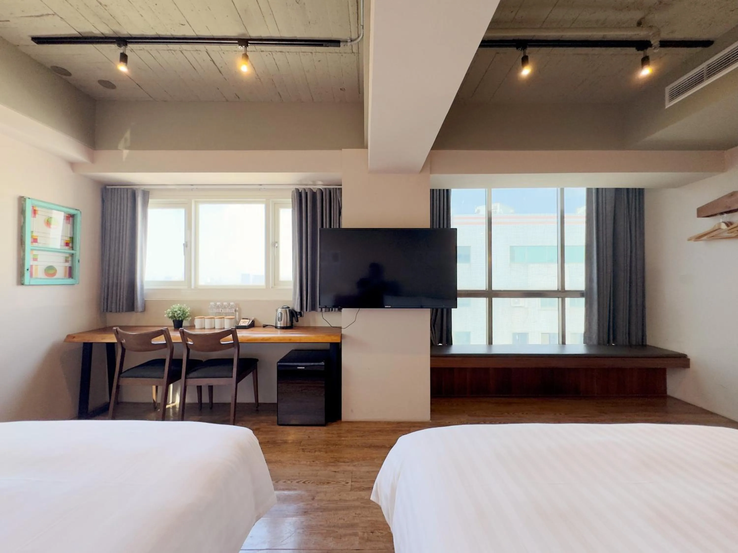 Photo of the whole room in Old School - Nan Fun House Hotel