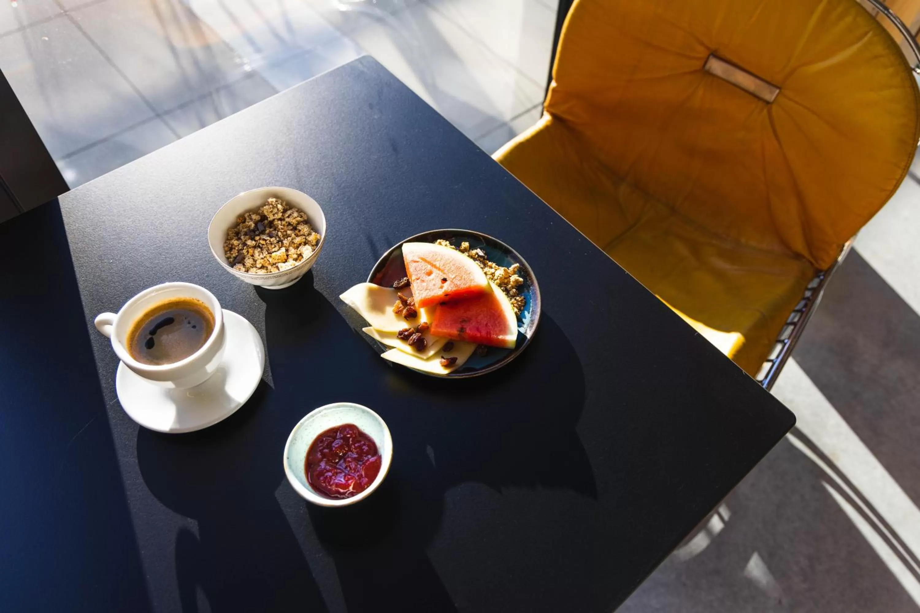 Food and drinks in greet Hotel La Rochelle Centre