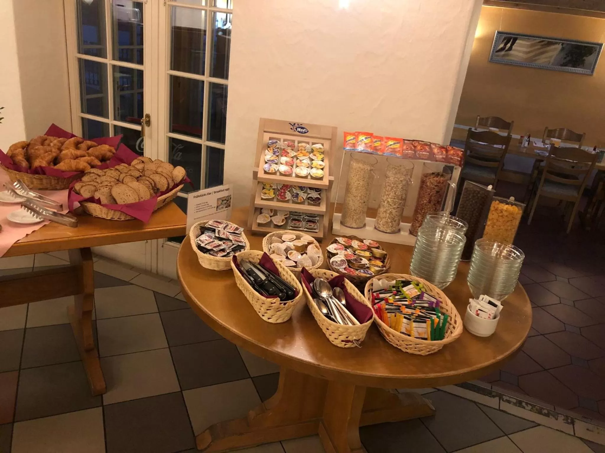 Breakfast in Hirschen B&B