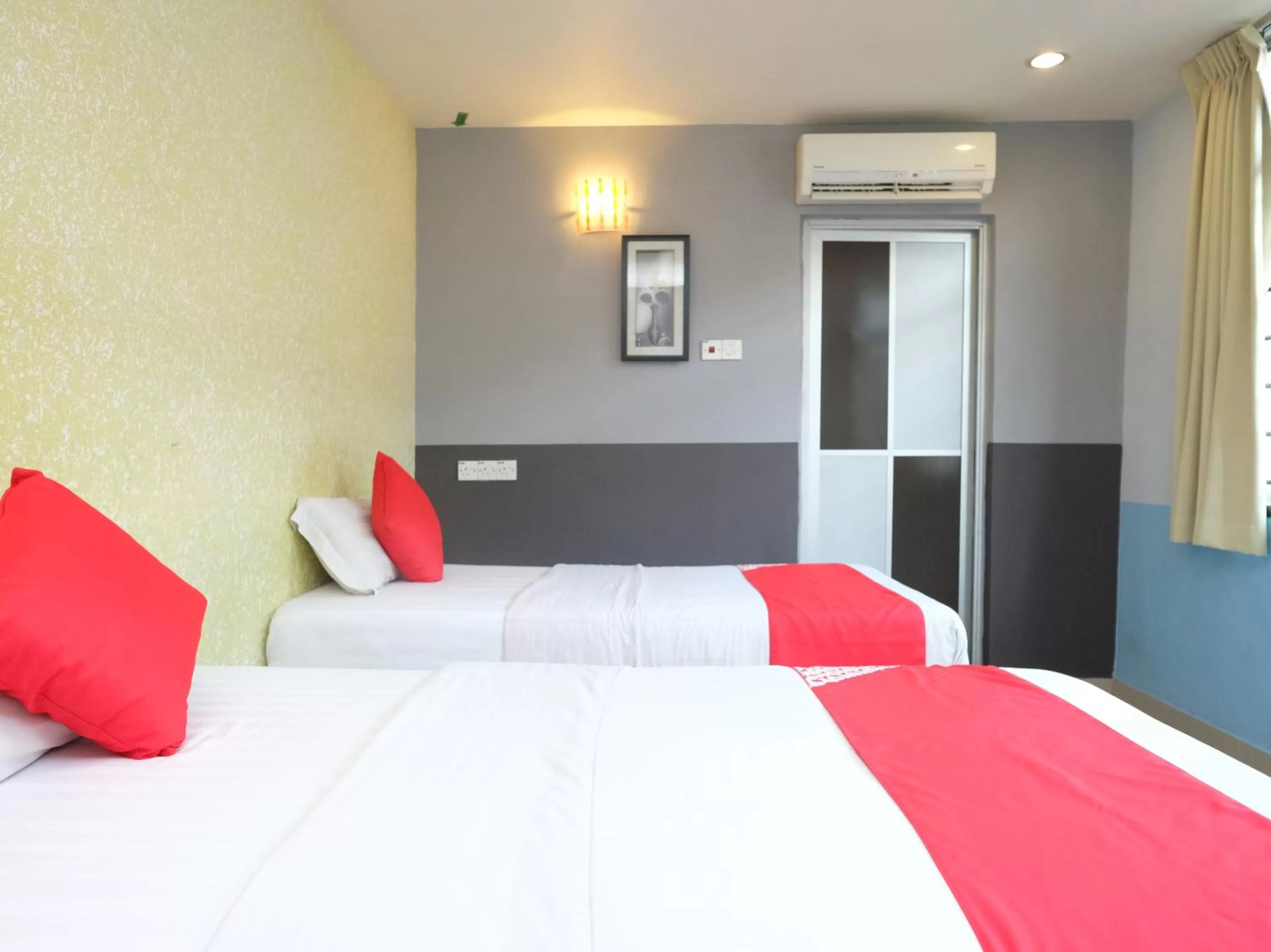 Bedroom, Bed in Hotel De' Tees, Masai Utama