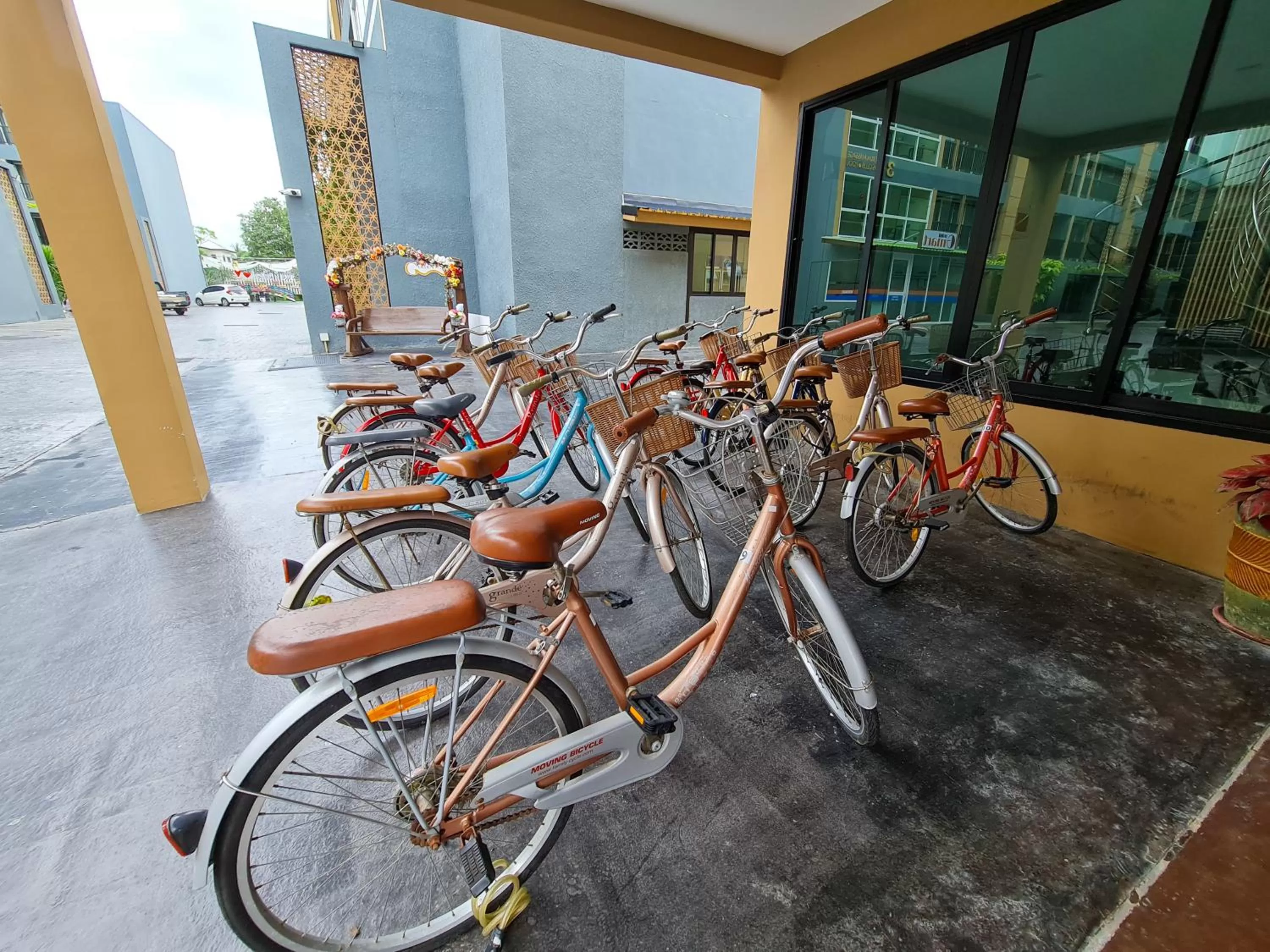 Cycling in Golden Sea Hua Hin - SHA Extra Plus