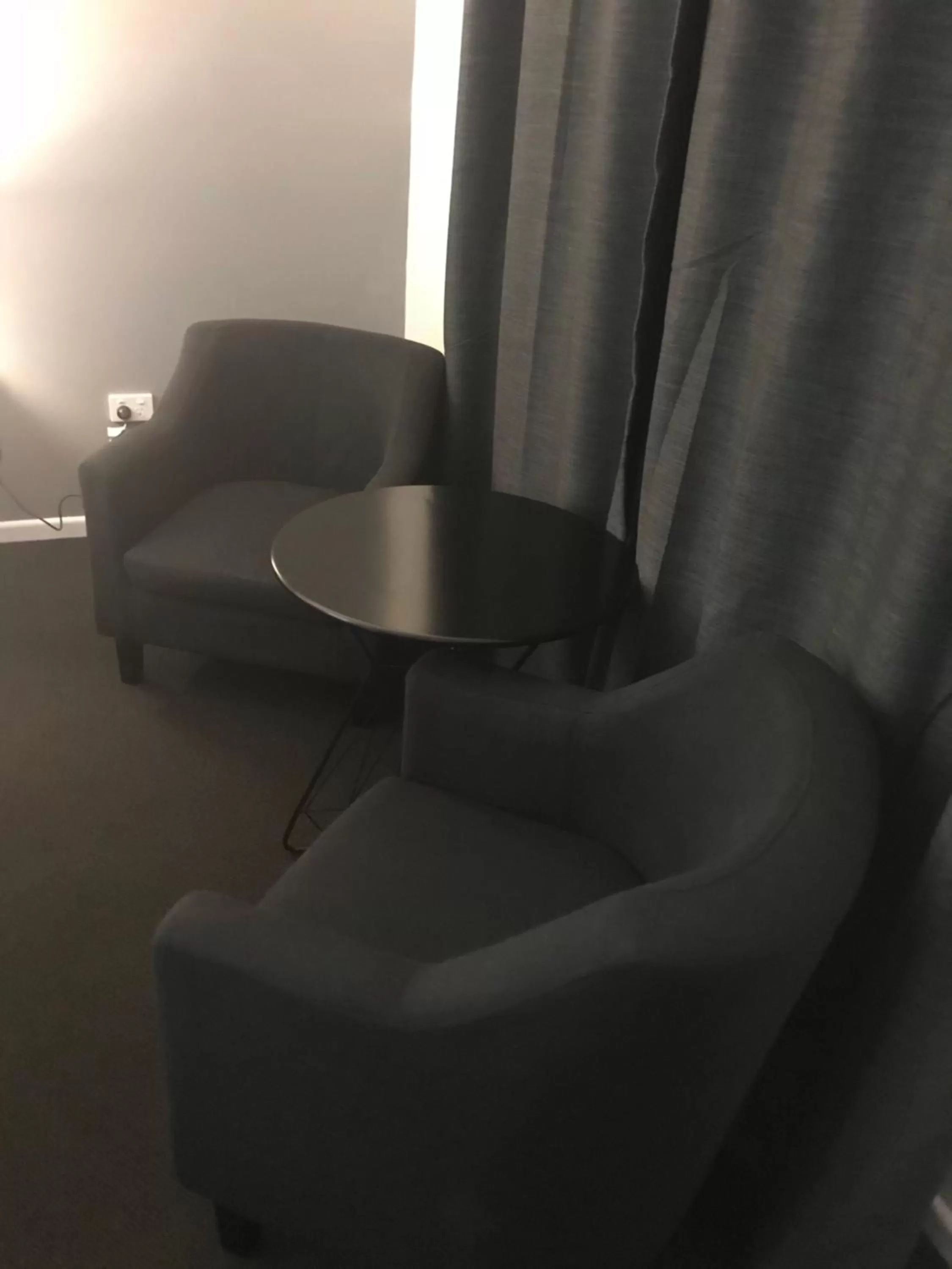 Seating area in Kootingal Landview Motel