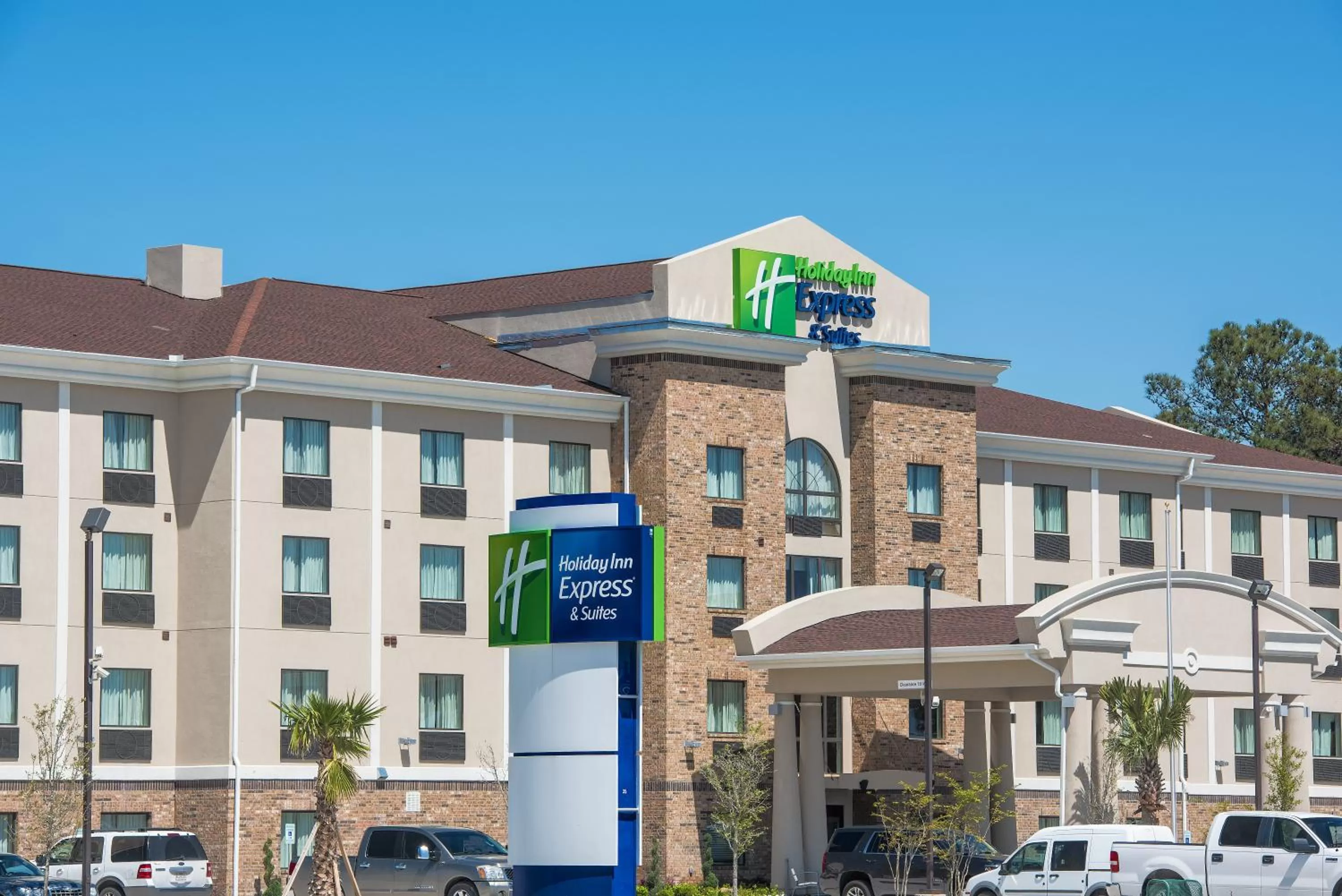 Property building in Holiday Inn Express and Suites Houston North - IAH Area by IHG