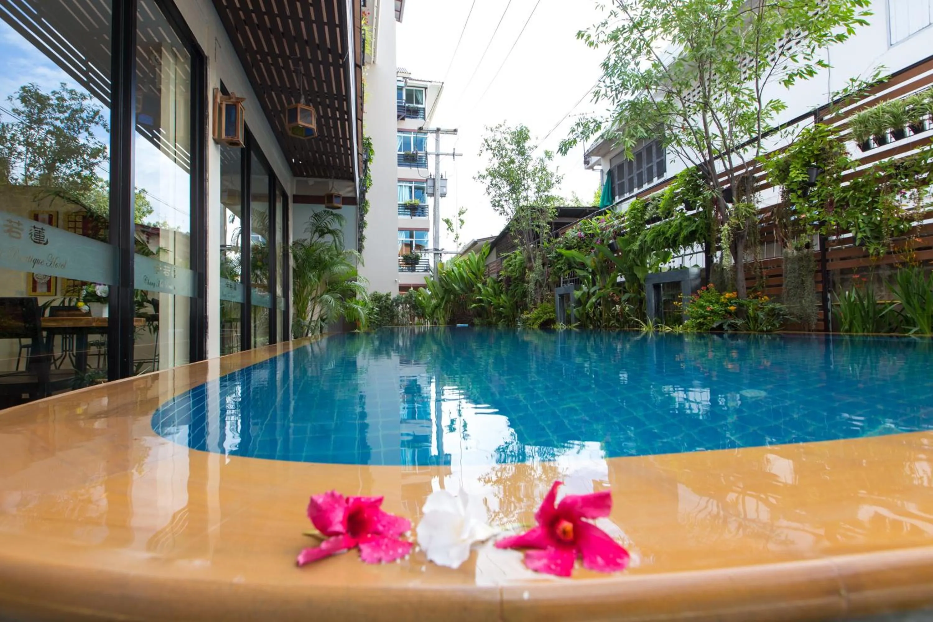 Sports in Chiang Mai Waroros Boutique Hotel
