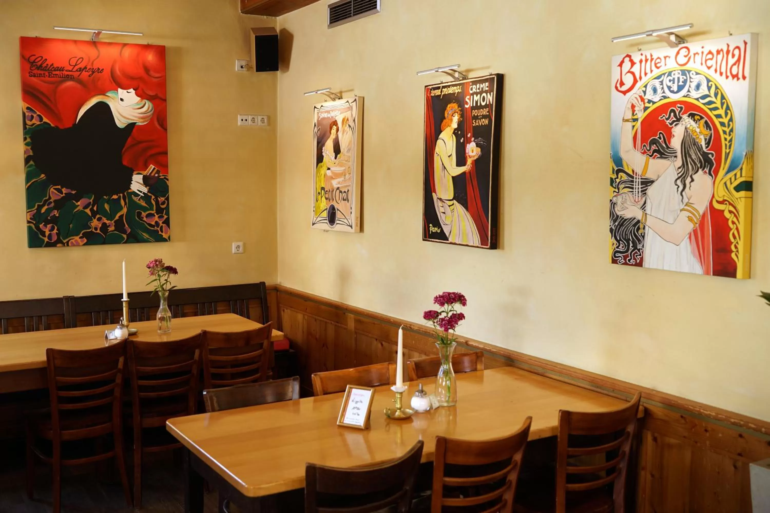 Dining area in Hotel Gasthaus Schützen
