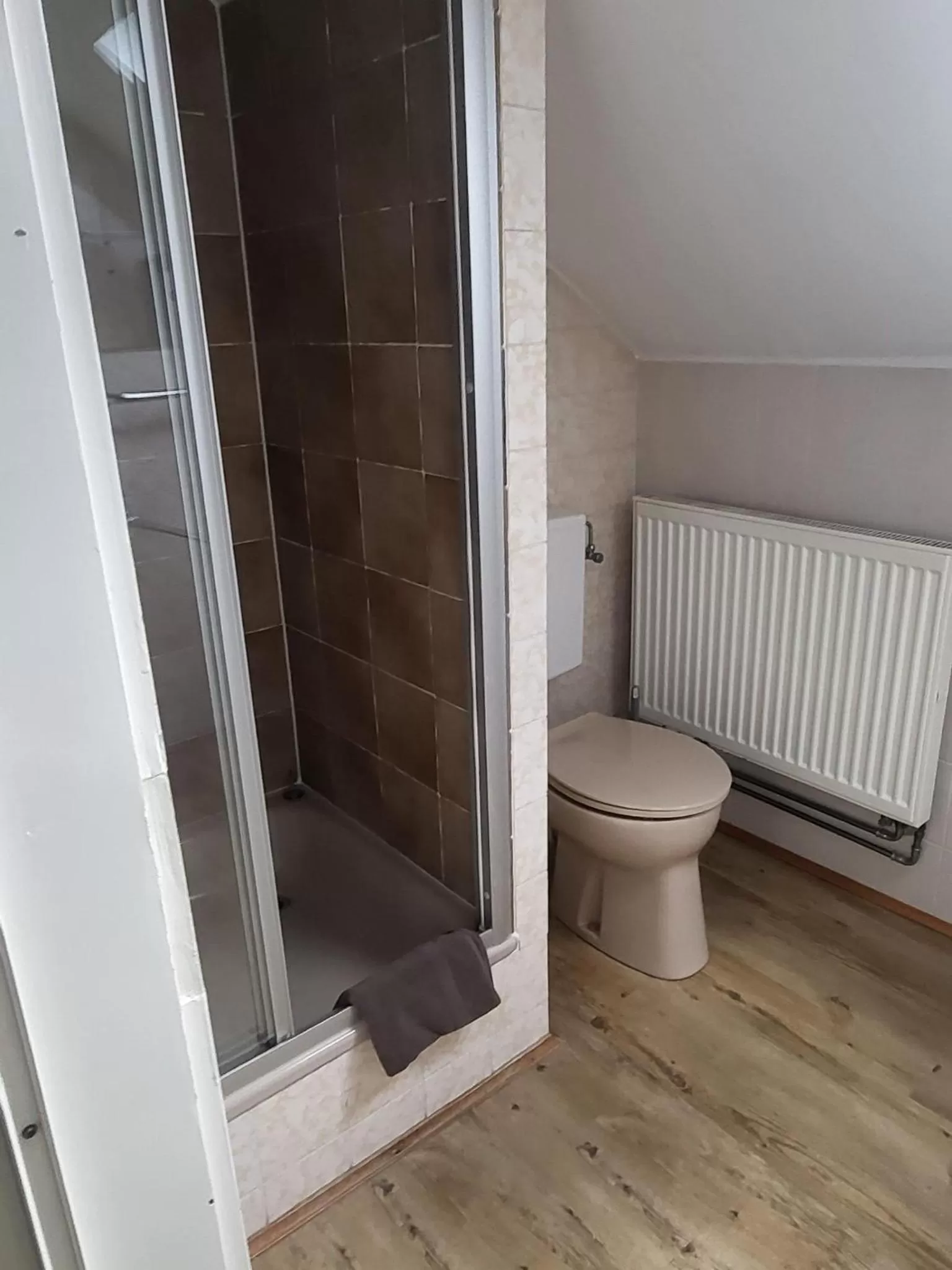 Bathroom in Gasthaus Staufenbrücke