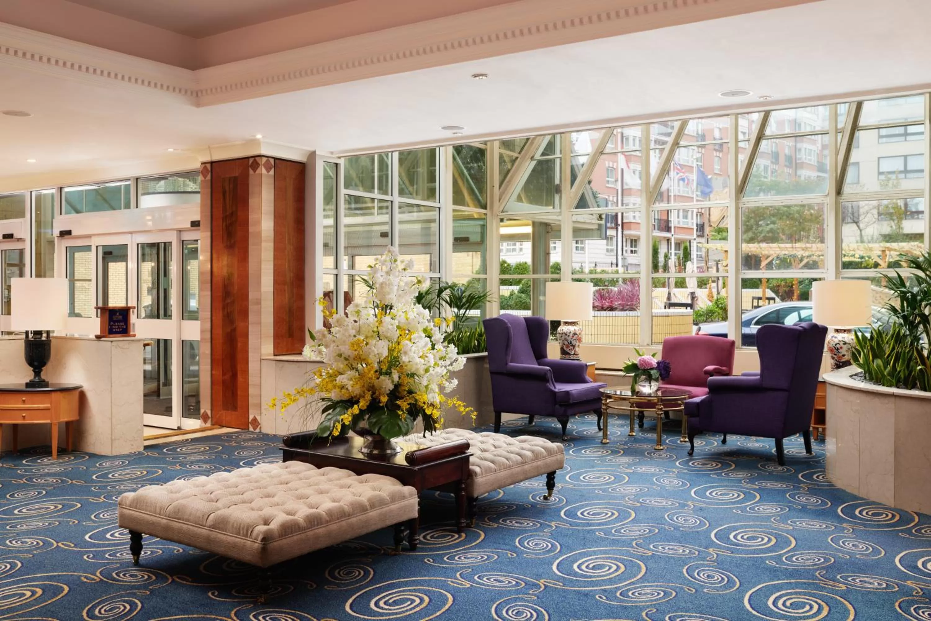 Lobby or reception in Copthorne Tara Hotel London Kensington