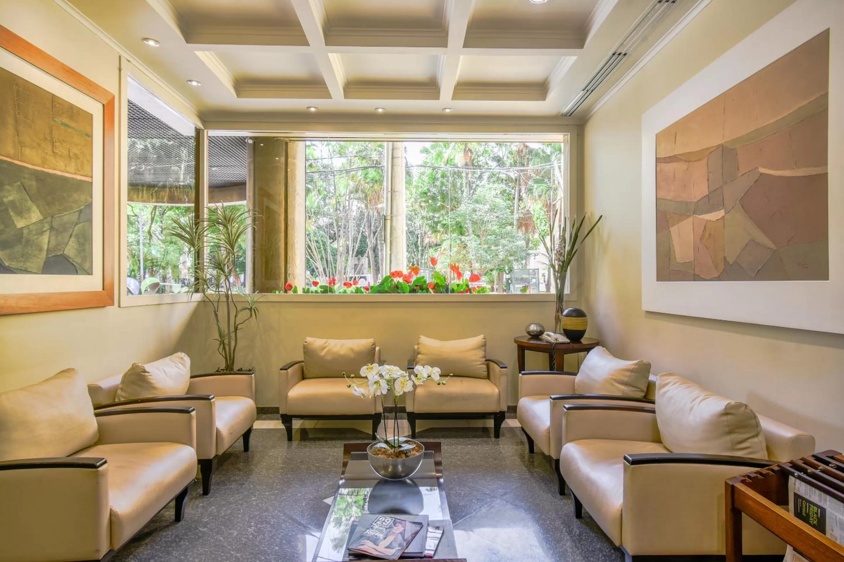 Lobby or reception in Park Tower Campinas Residence by Nacional Inn