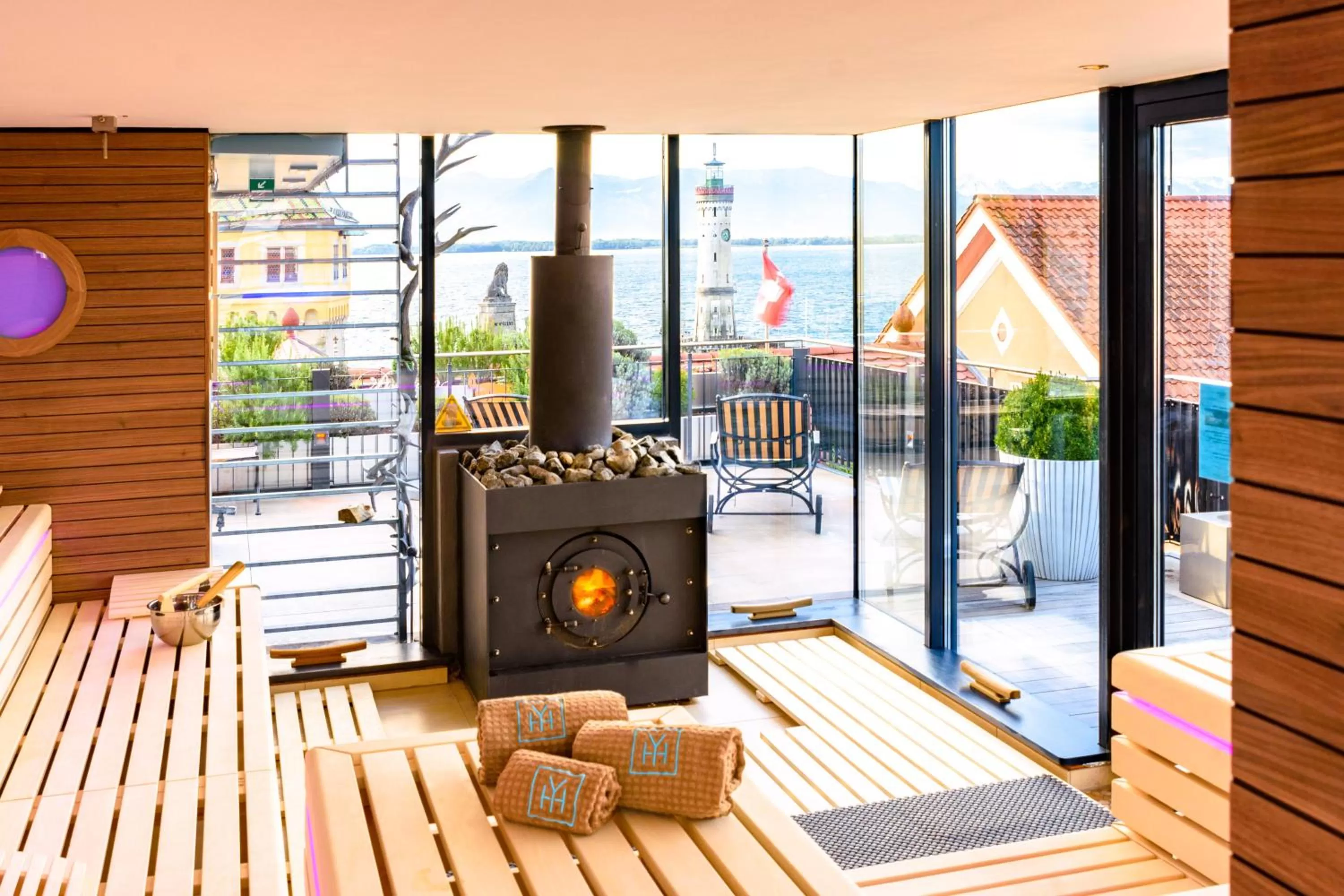 Sauna in YachtHotel Helvetia Spa- und Wellnessdomizil