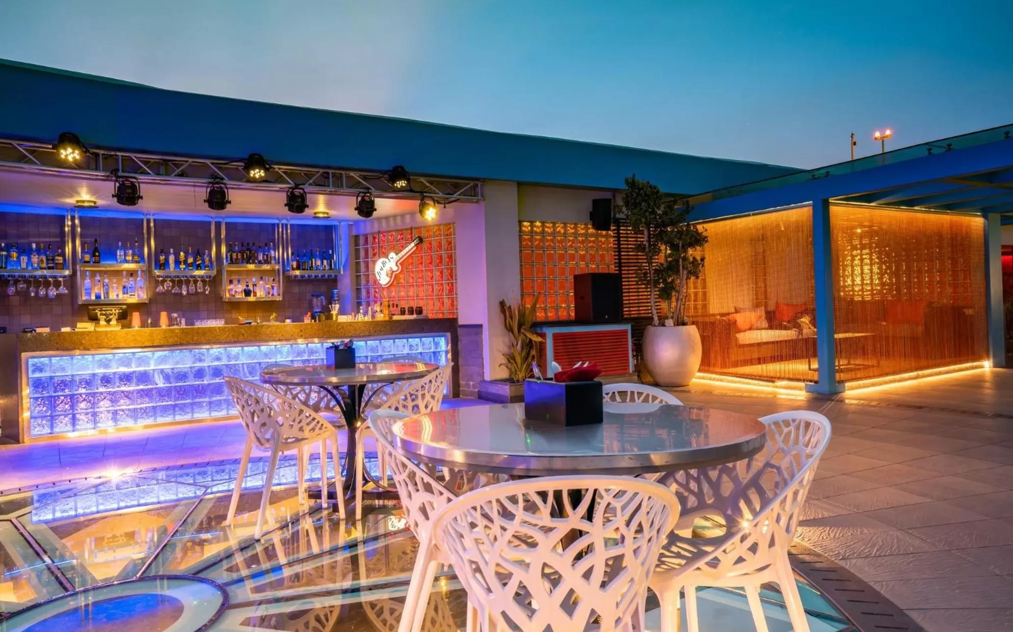 Nightclub / DJ in Hyatt Place Hyderabad Banjara Hills