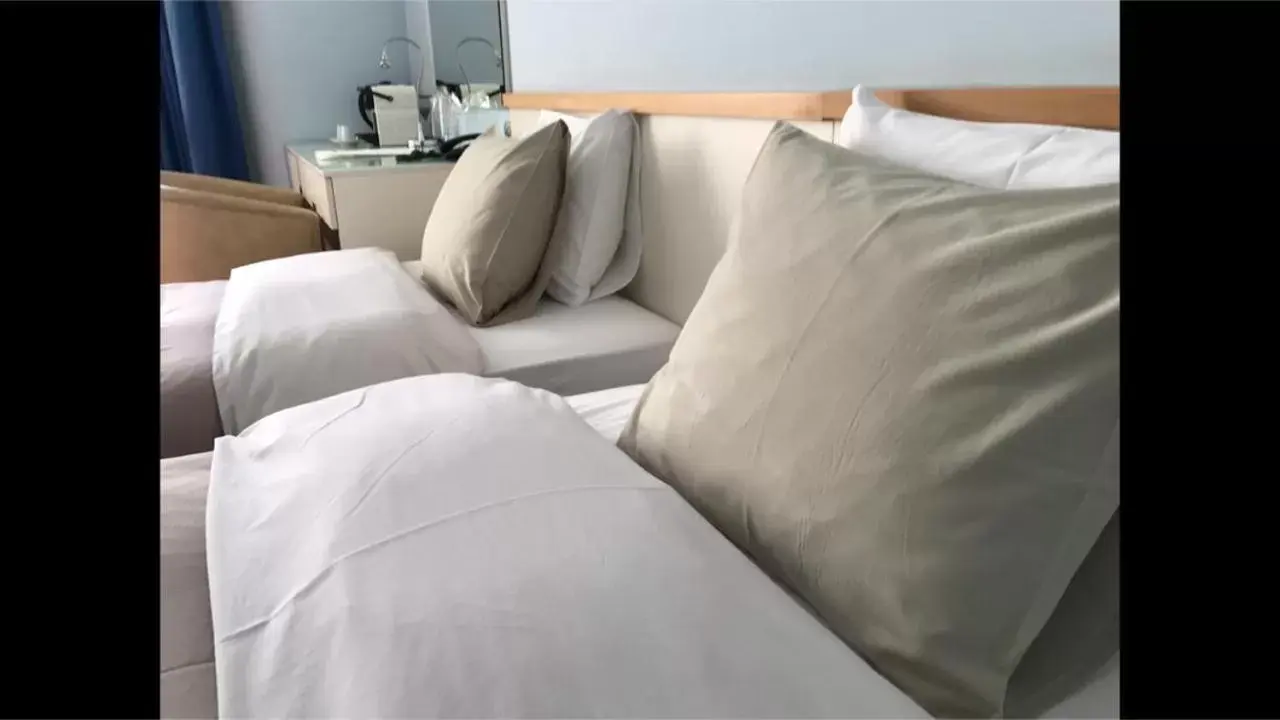 Twin or Double Room with Balcony in Art 'Otel Twin or Double Room with Balcony in Art 'Otel