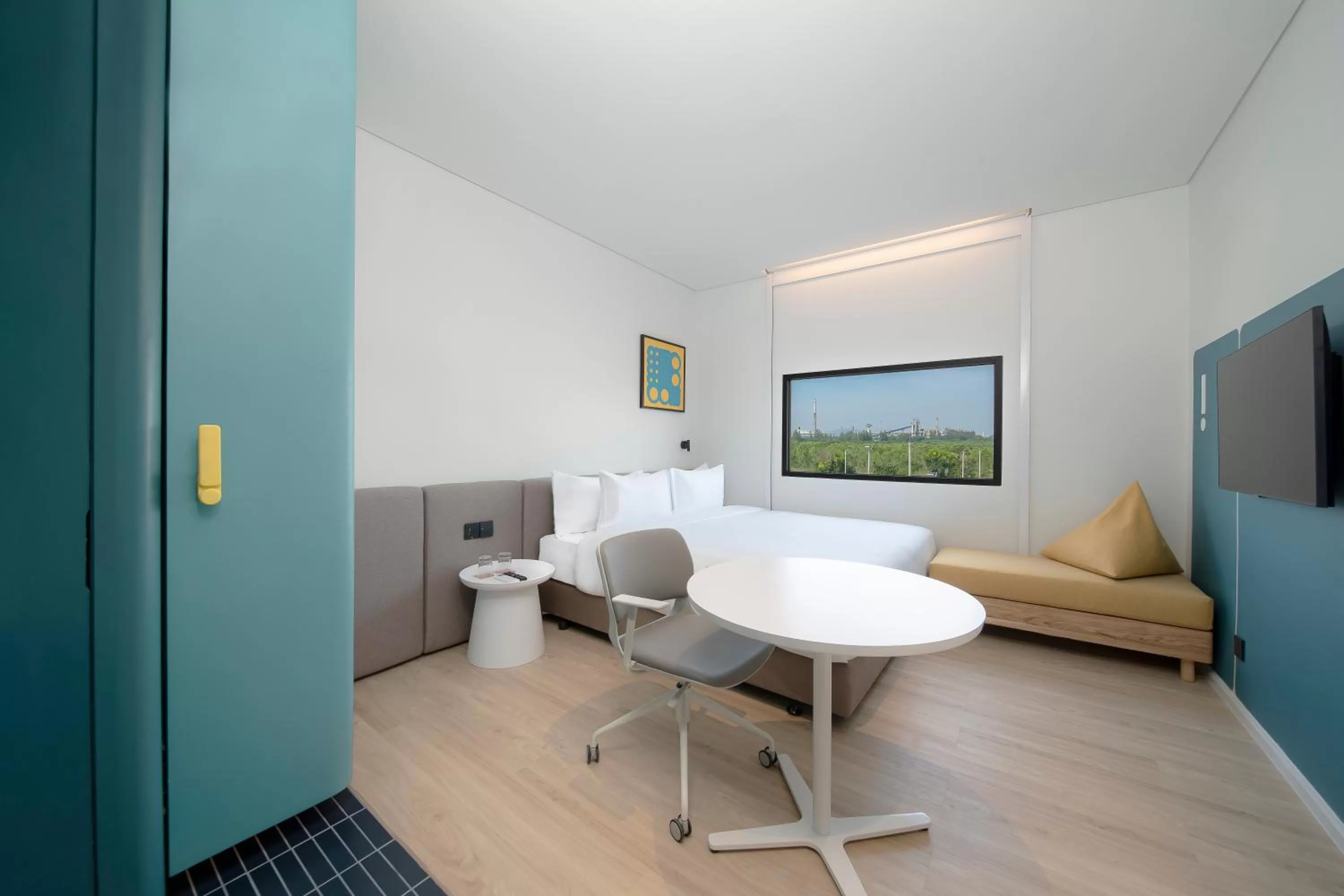 Bed in GO Hotel Bowin at Robinson Lifestyle Bowin