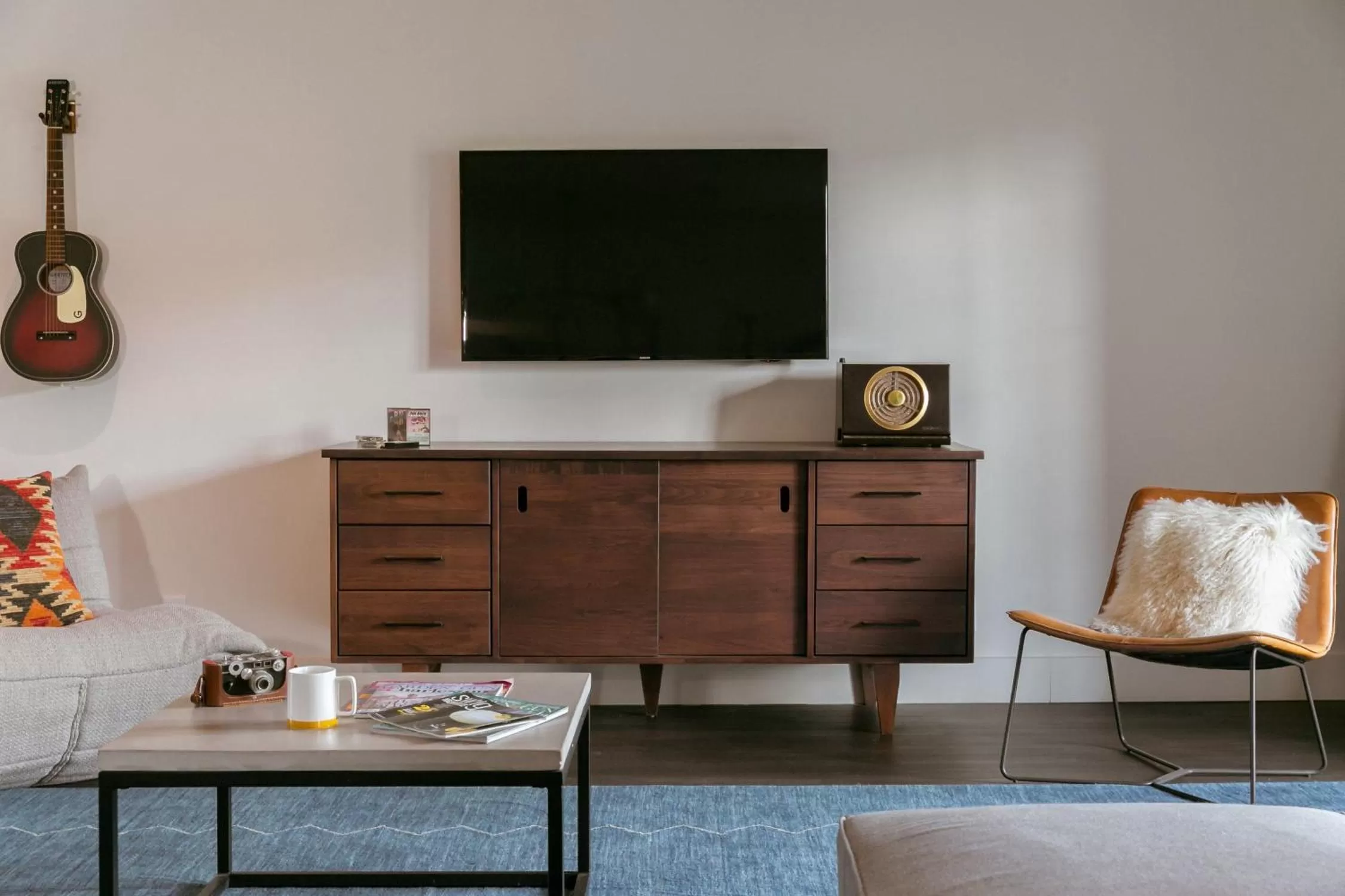 TV and multimedia in Bode Nashville