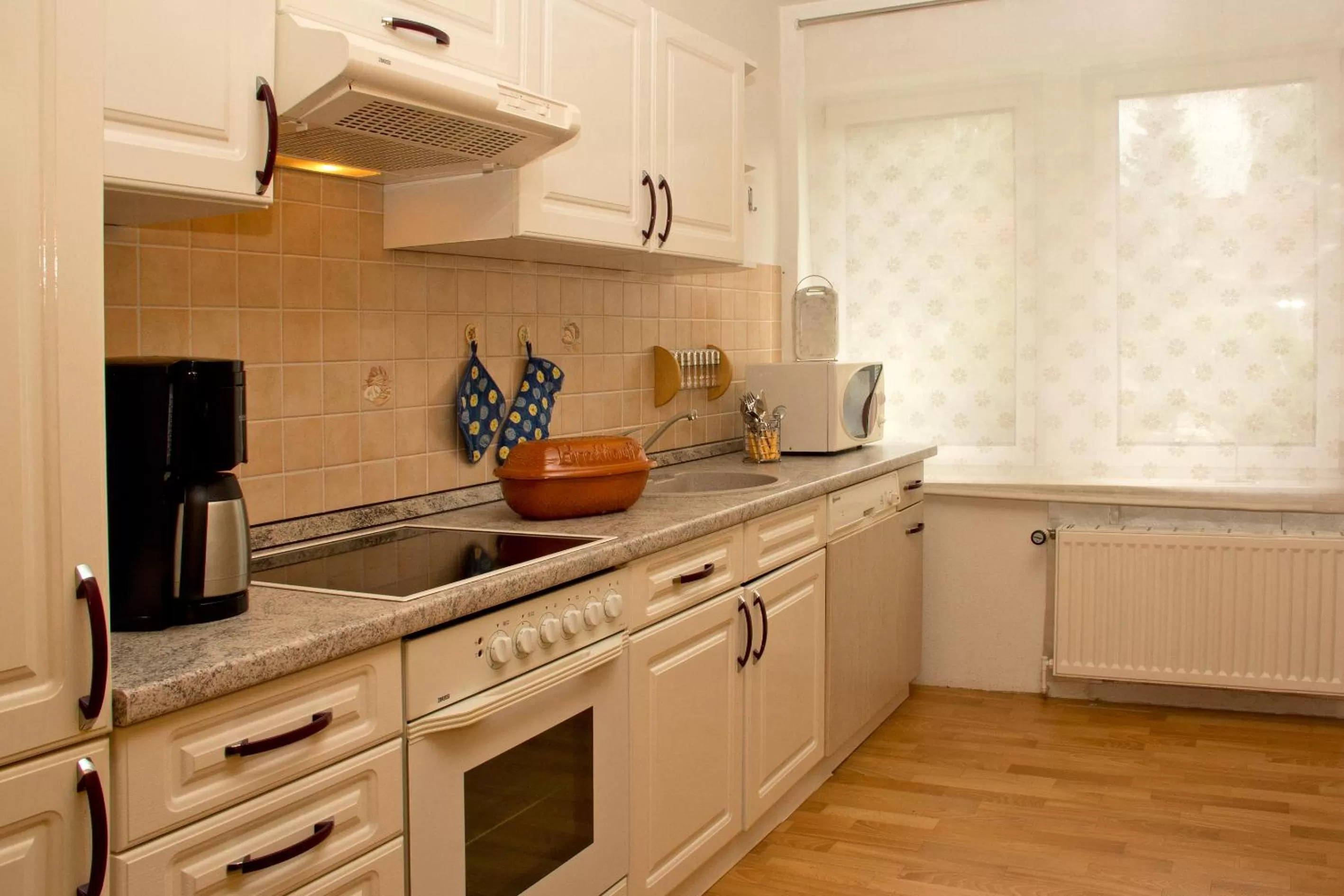 Three-Bedroom Apartment in Hotel Pommerscher Hof