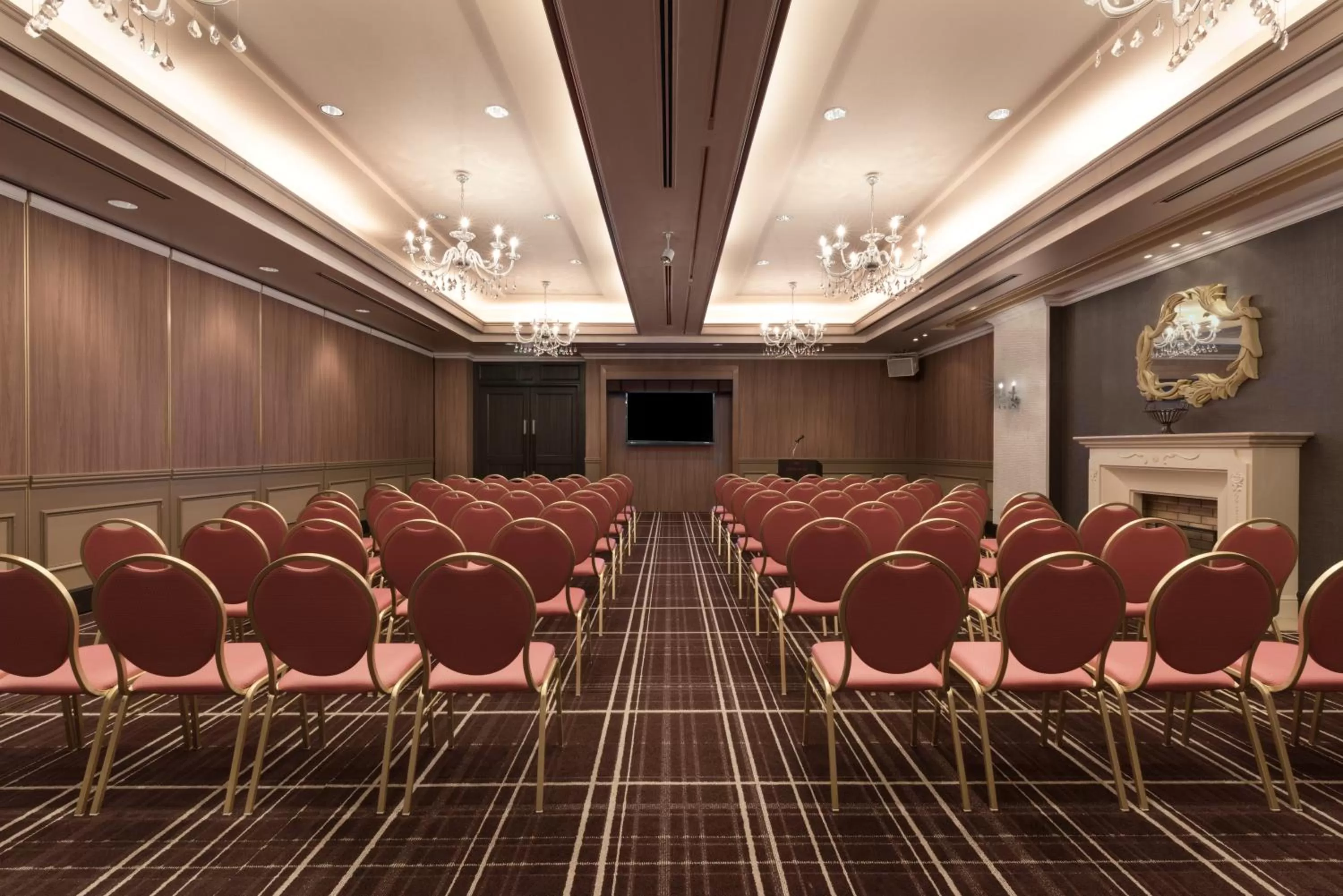 Meeting/conference room in ANA Crowne Plaza Toyama by IHG