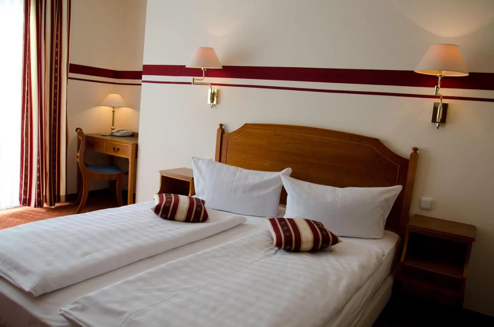 Bed in Mercure Hotel Plaza Magdeburg