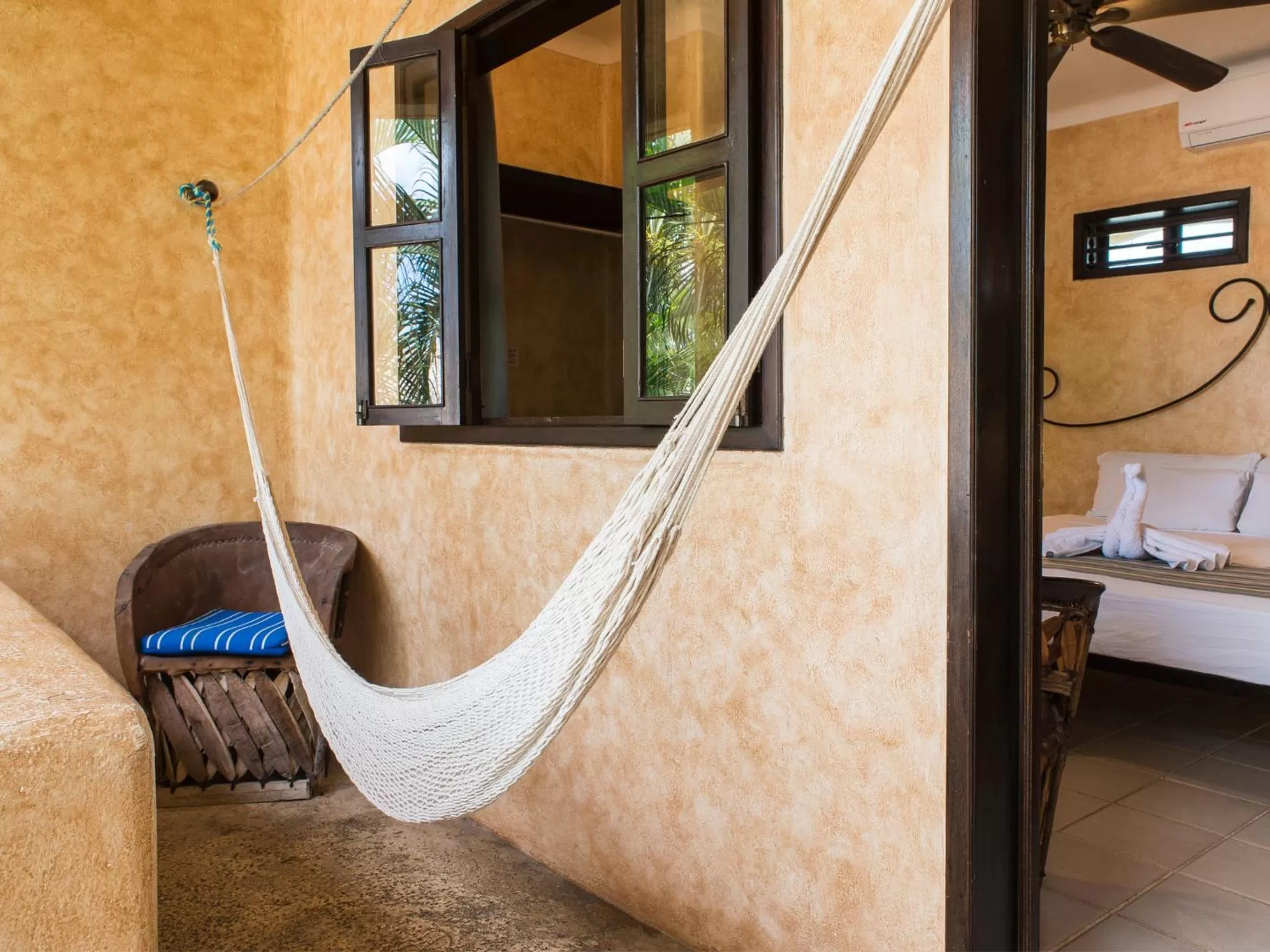 Property building, Bed in Hotel Barrio Latino