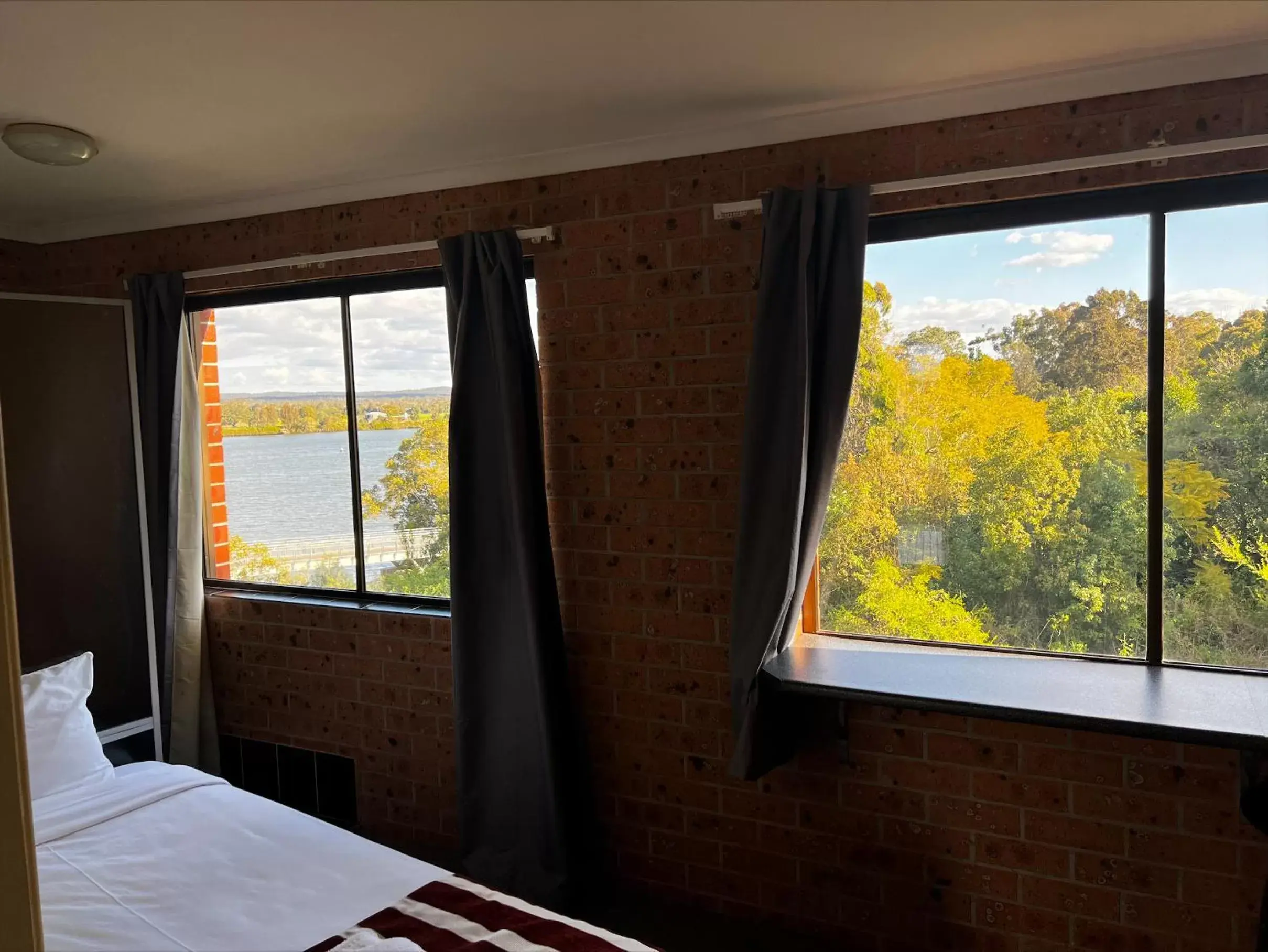 King and Single Suite - single occupancy in Riverview Motor Inn King and Single Suite - single occupancy in Riverview Motor Inn