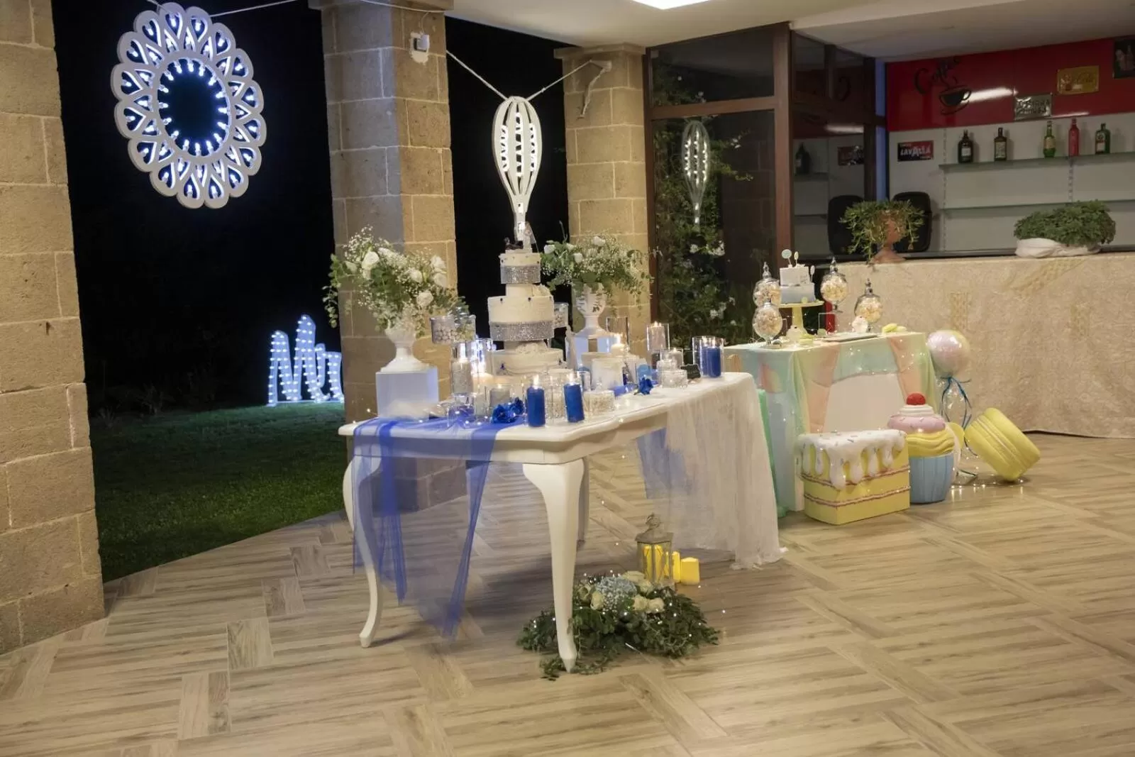 Restaurant/places to eat in B&B Lu Casale