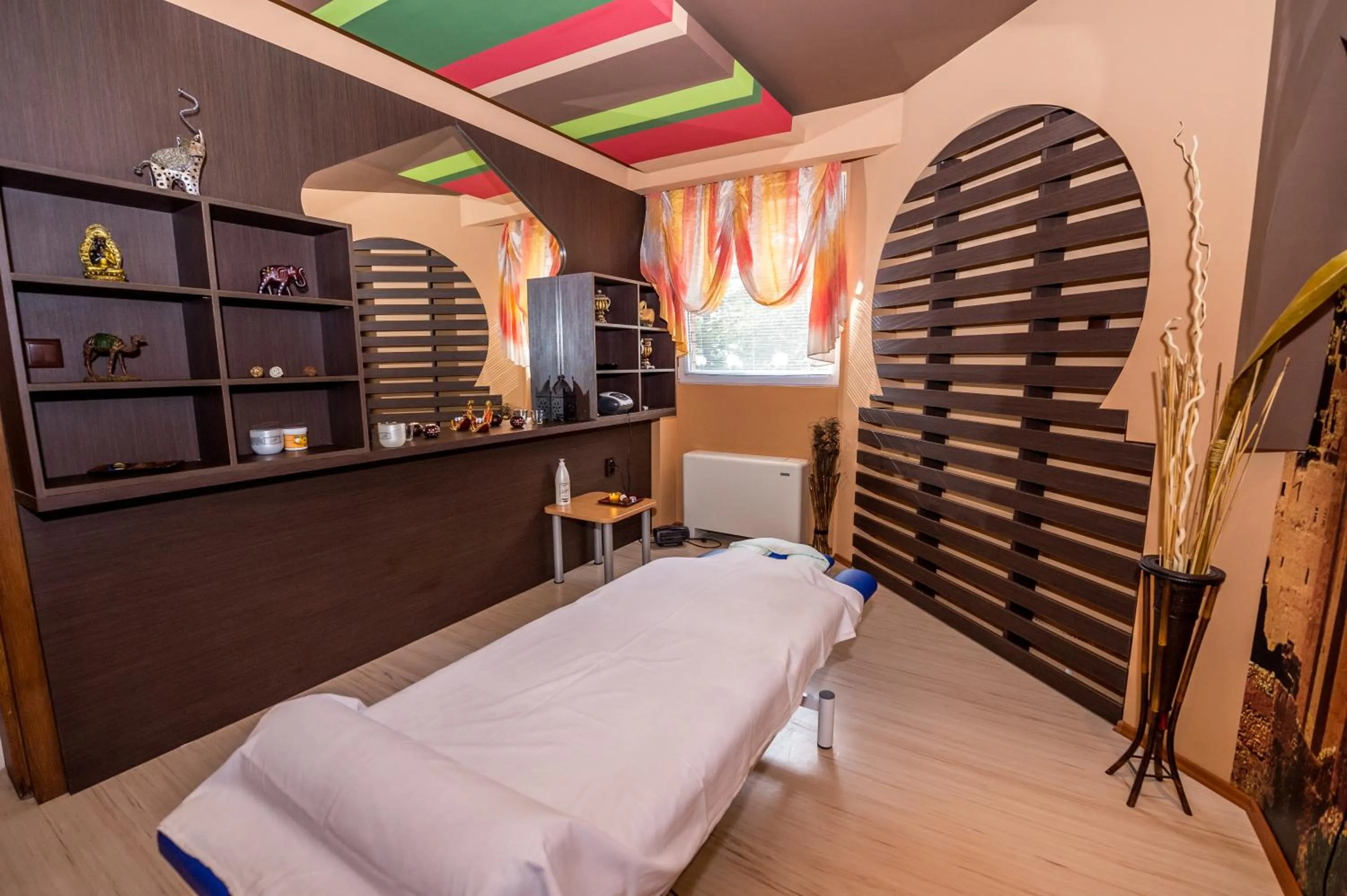 Massage in Hissar Spa Hotel