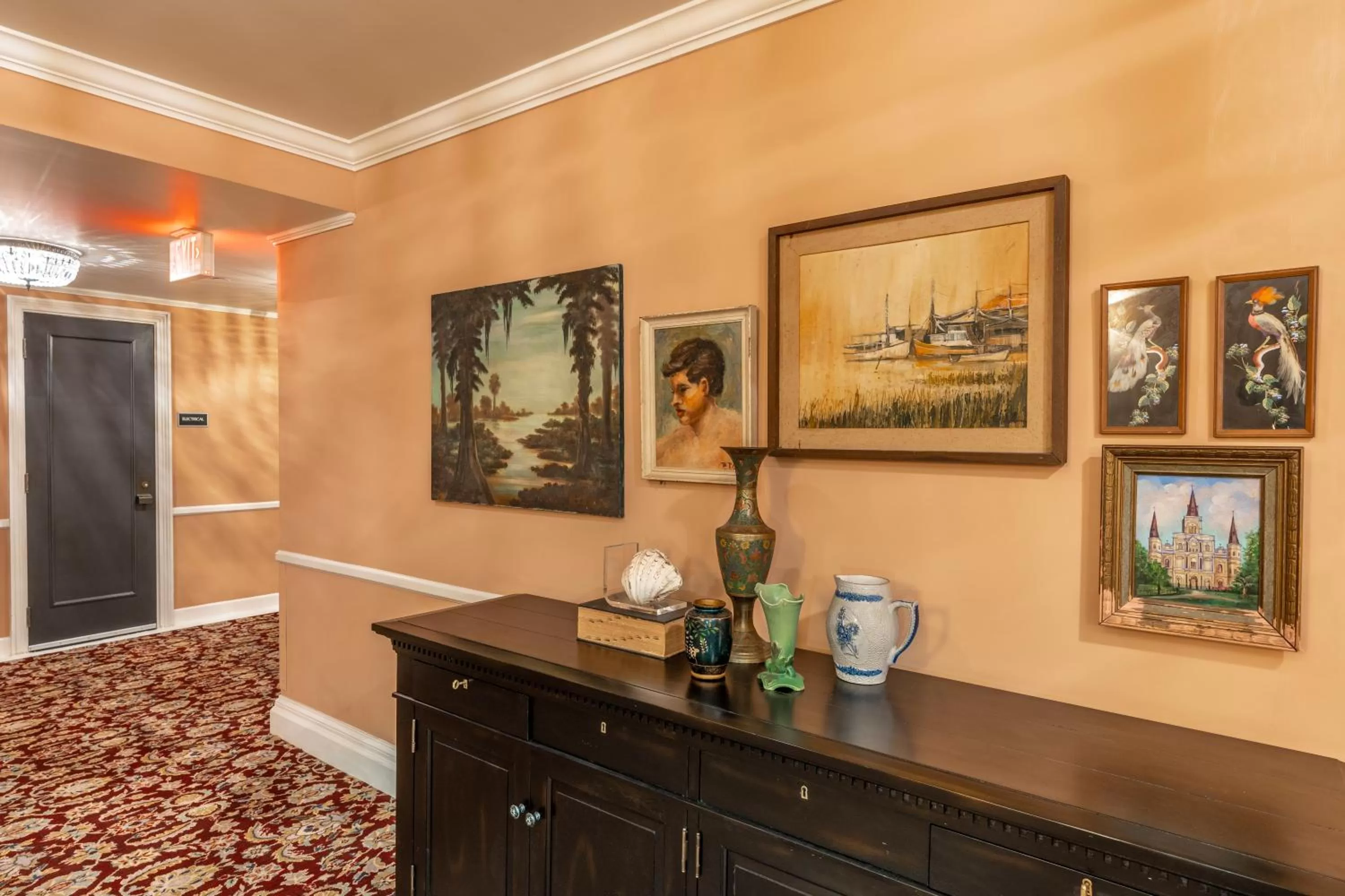 Property building in The Pontchartrain Hotel