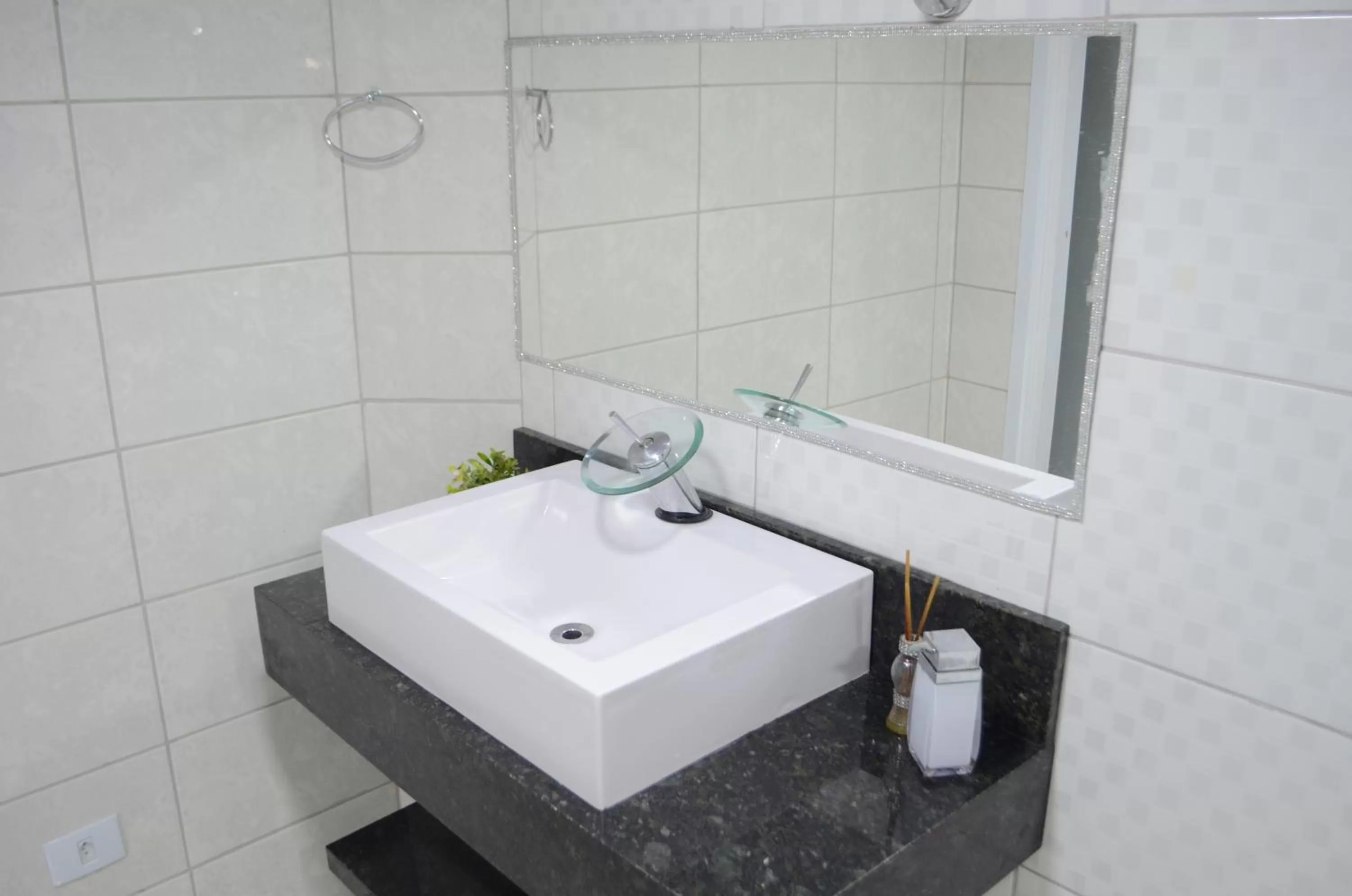 Property building, Bathroom in Foz Casa do Turista