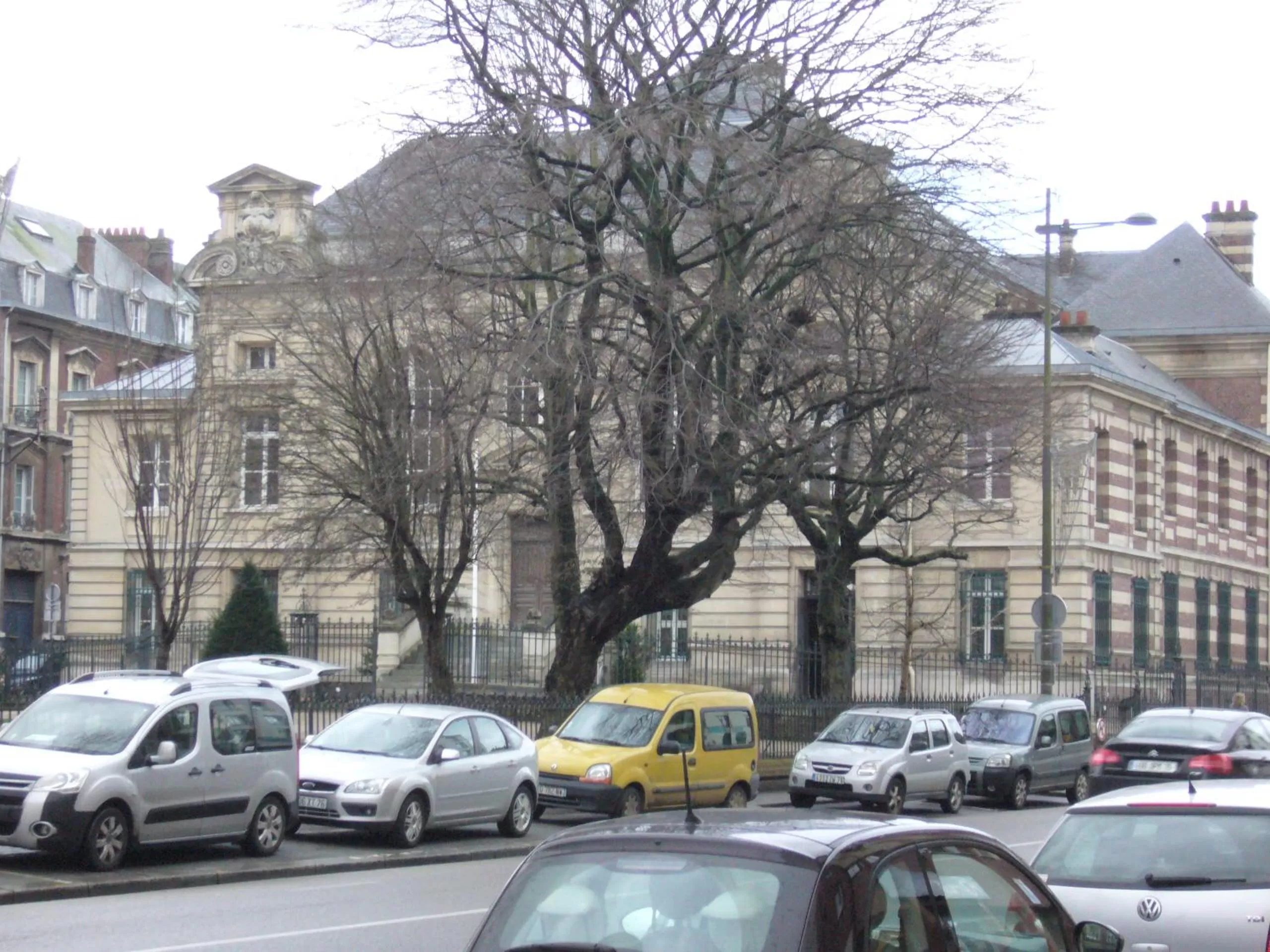 Neighbourhood in EGG HOTEL - HOTEL LES GENS DE MER Dieppe