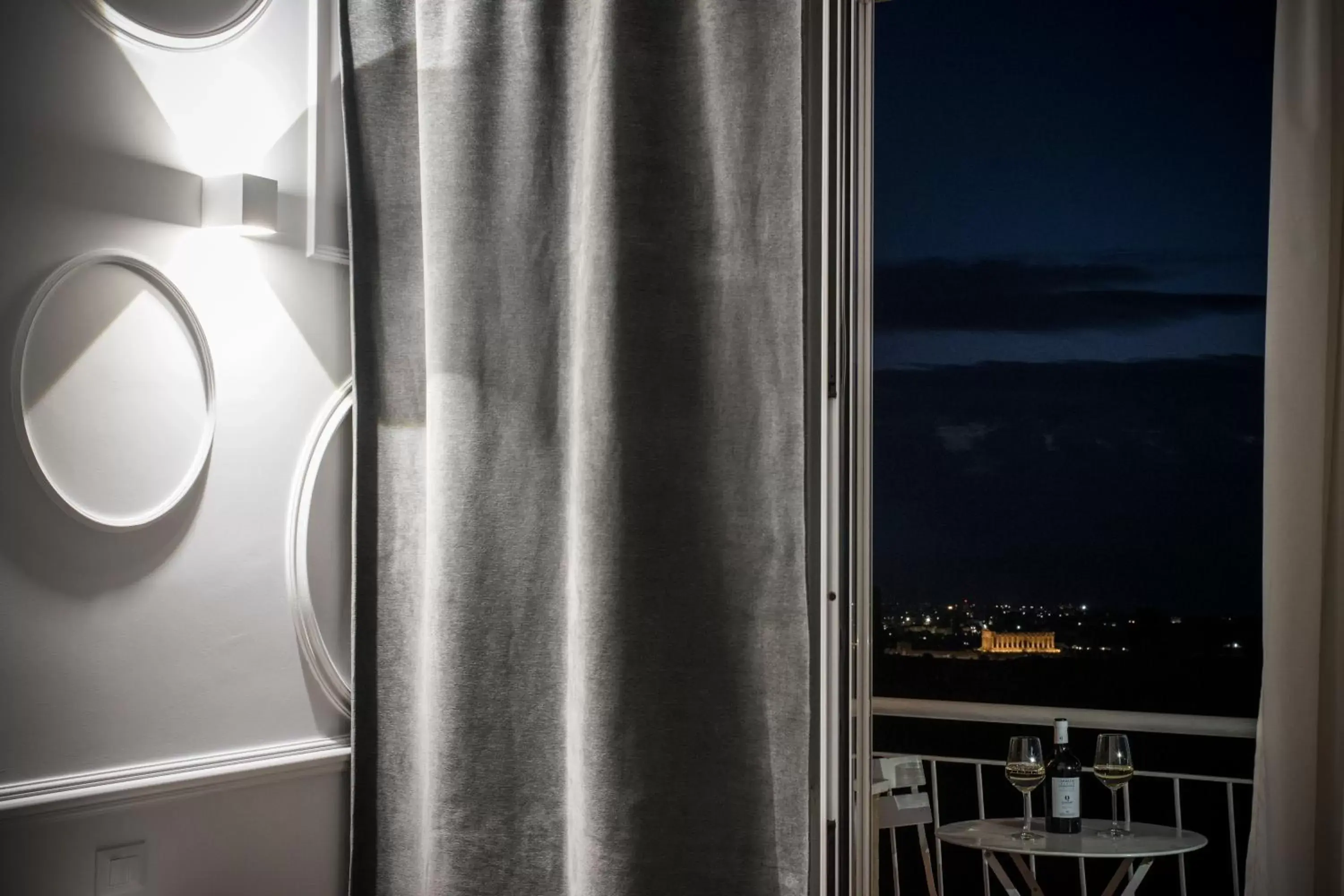 Double Room with Balcony and Sea View in Panoramica dei Templi B&B Double Room with Balcony and Sea View in Panoramica dei Templi B&B