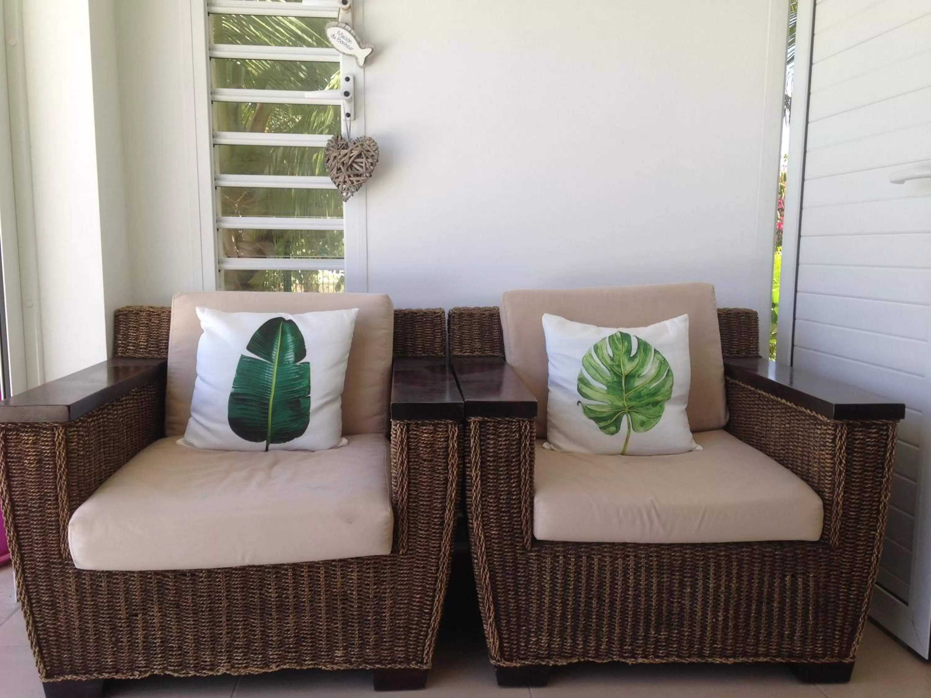 Living room in Chambre d'hôte Coeur-CoCo piscine