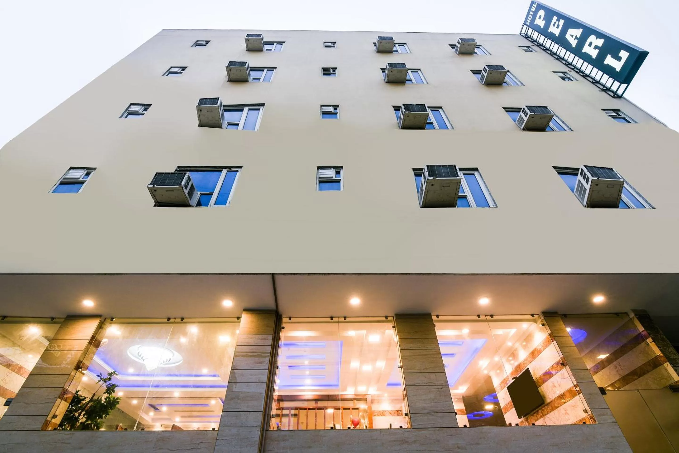 Property building in Hotel Pearl - Mahipalpur Delhi Airport