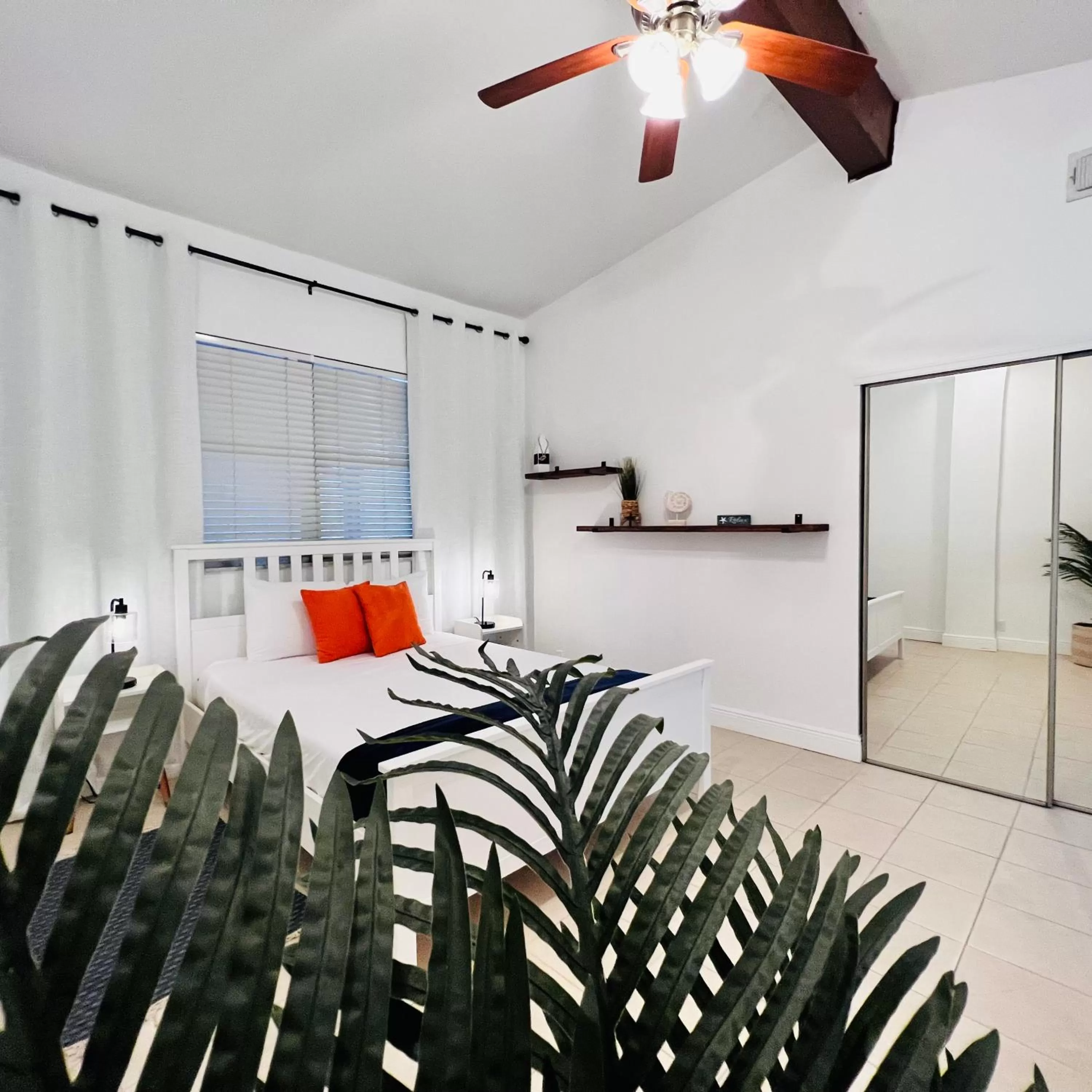 Bedroom in CocoBay 2BR Condos Near Beach, Galleria Mall, Wilton Manors, Cruise Port