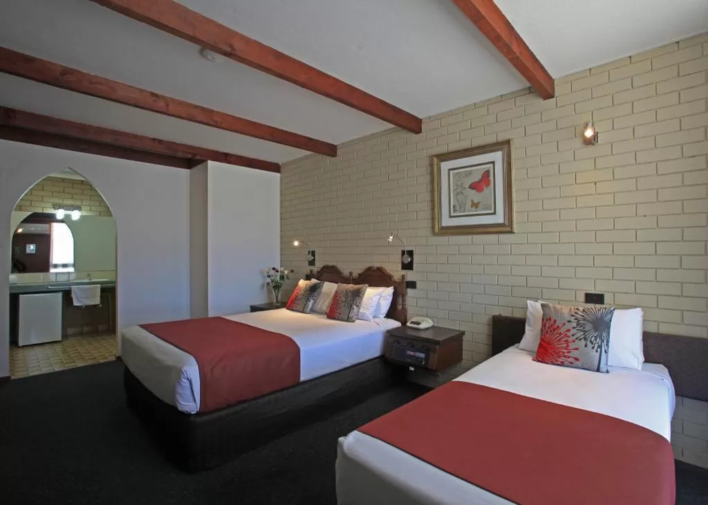 Twin Room in Belltower Motor Inn