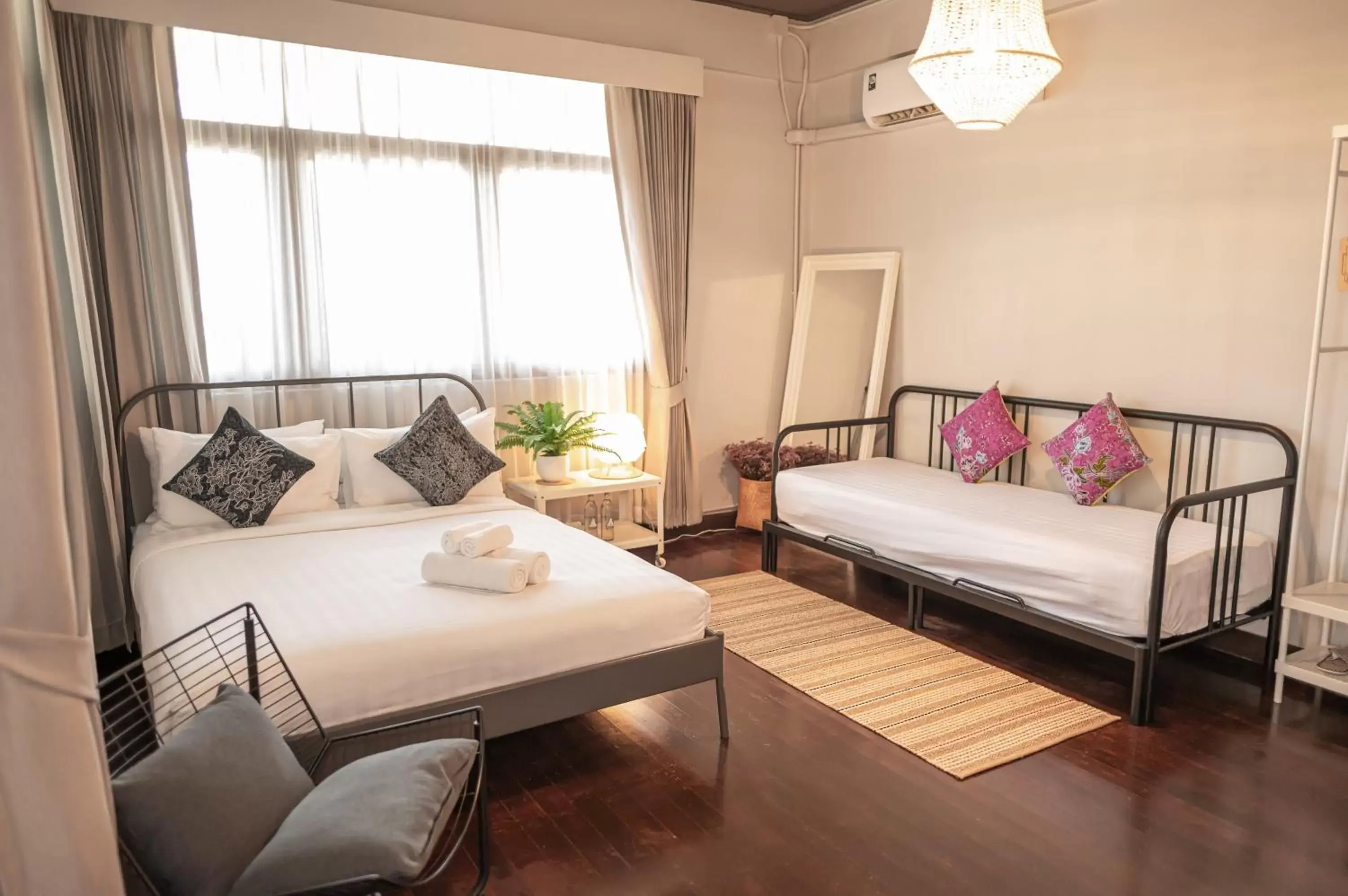 Triple Room with Balcony in A Day Villa Chiangmai Triple Room with Balcony in A Day Villa Chiangmai