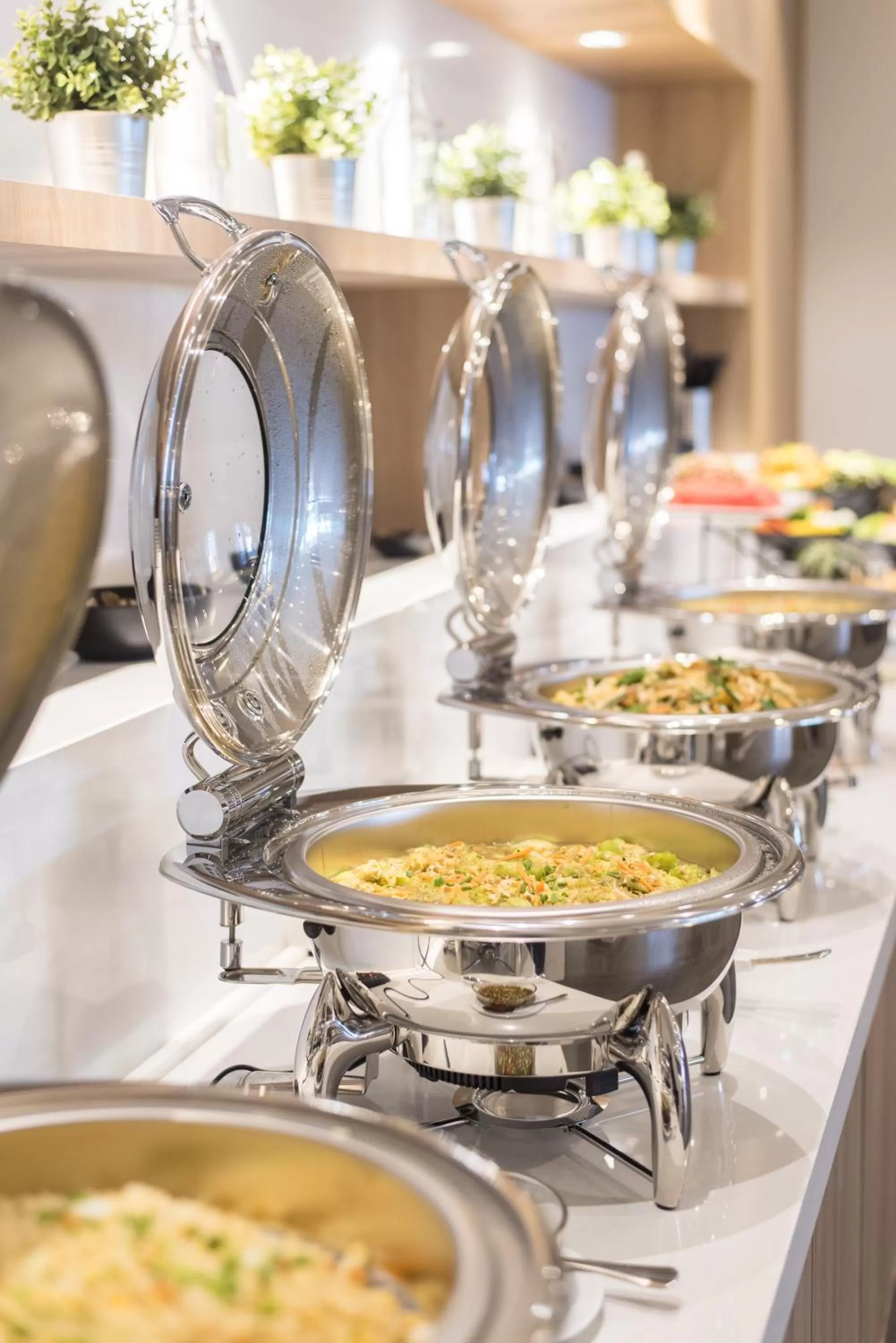 Food and drinks in Madison Bangkok Hotel