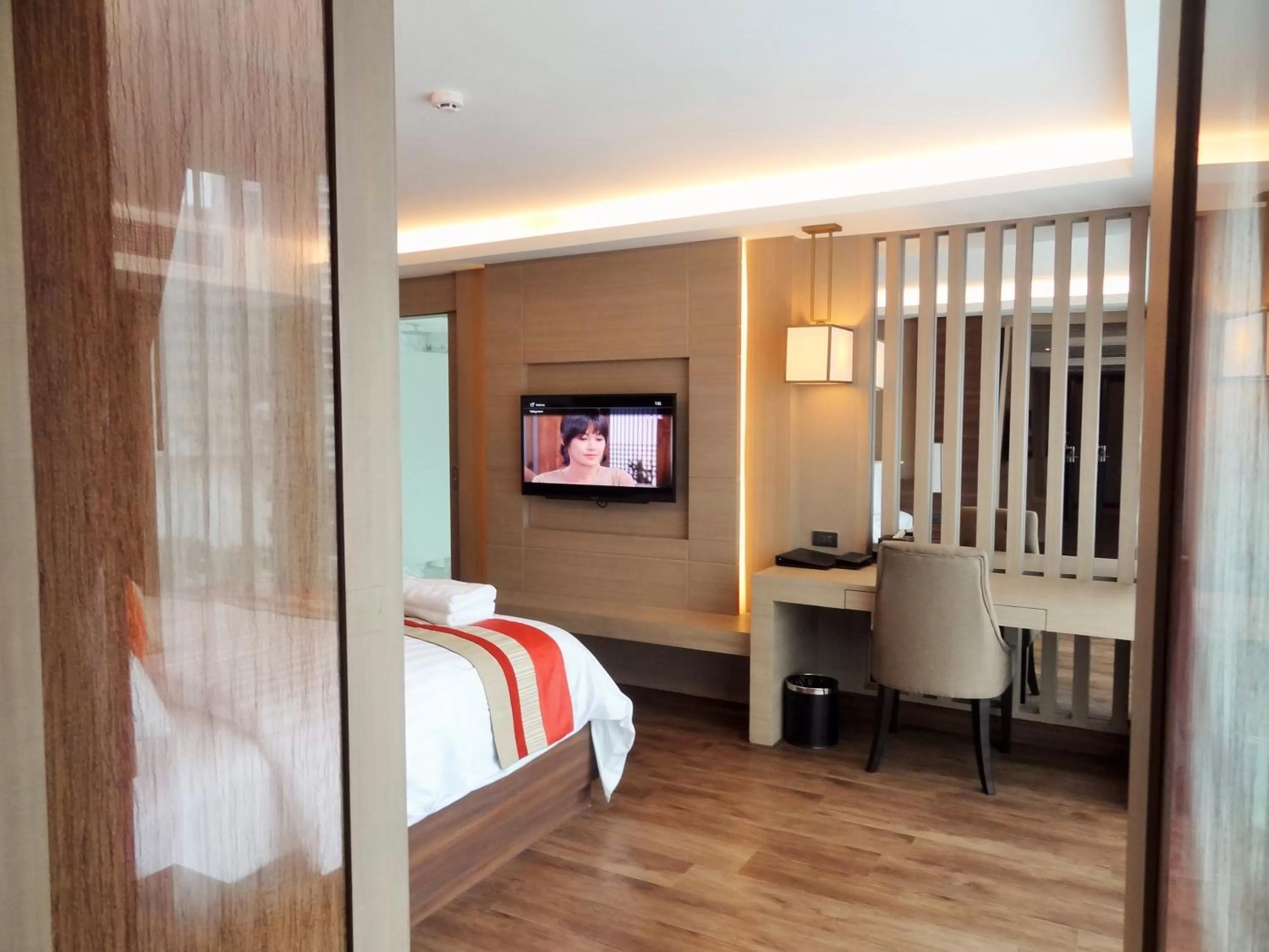 Decorative detail, Bed in Arte Hotel - SHA Extra Plus